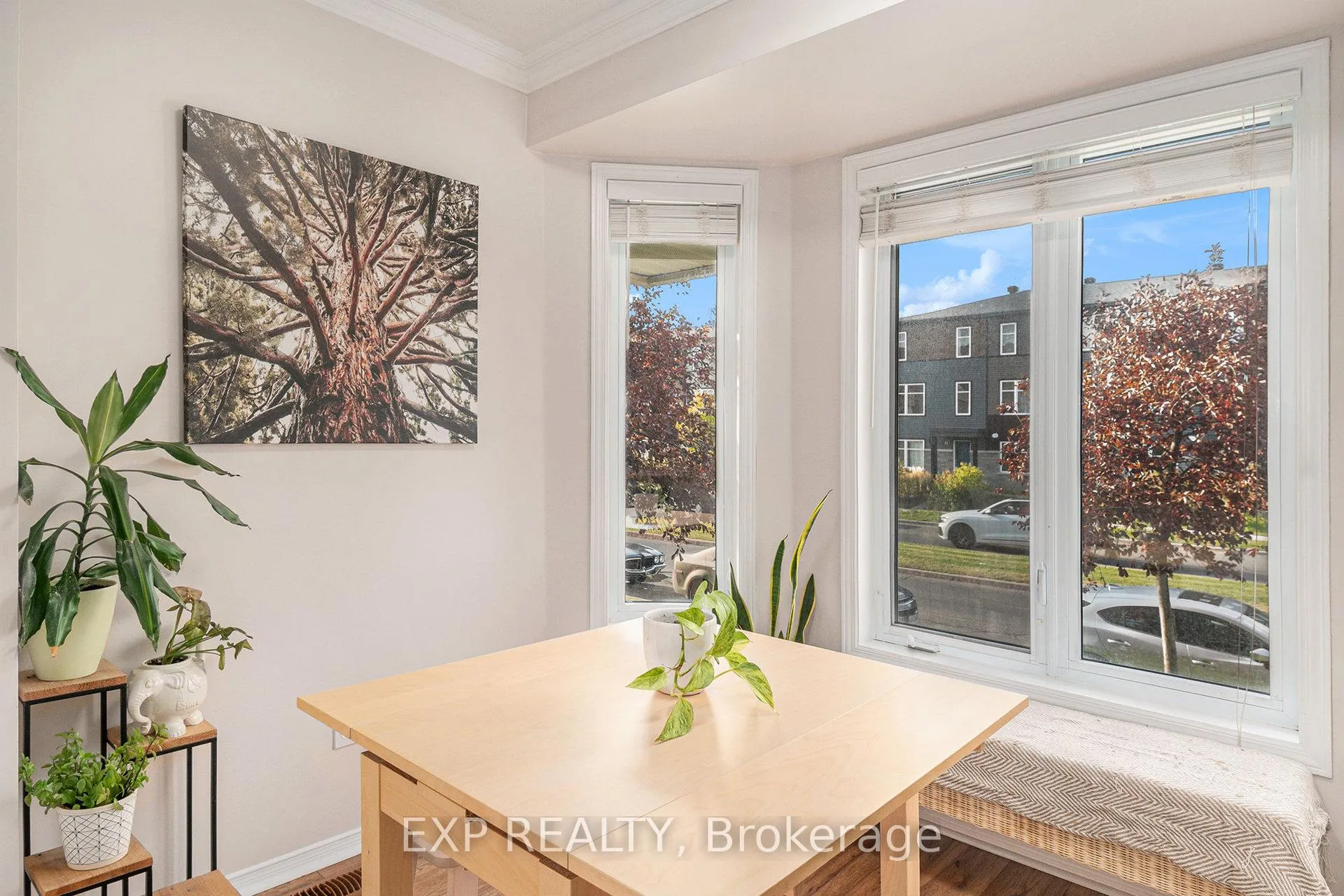 Photo 14 of 74 Lakepointe Drive, Ottawa, Avalon East — HOMEH