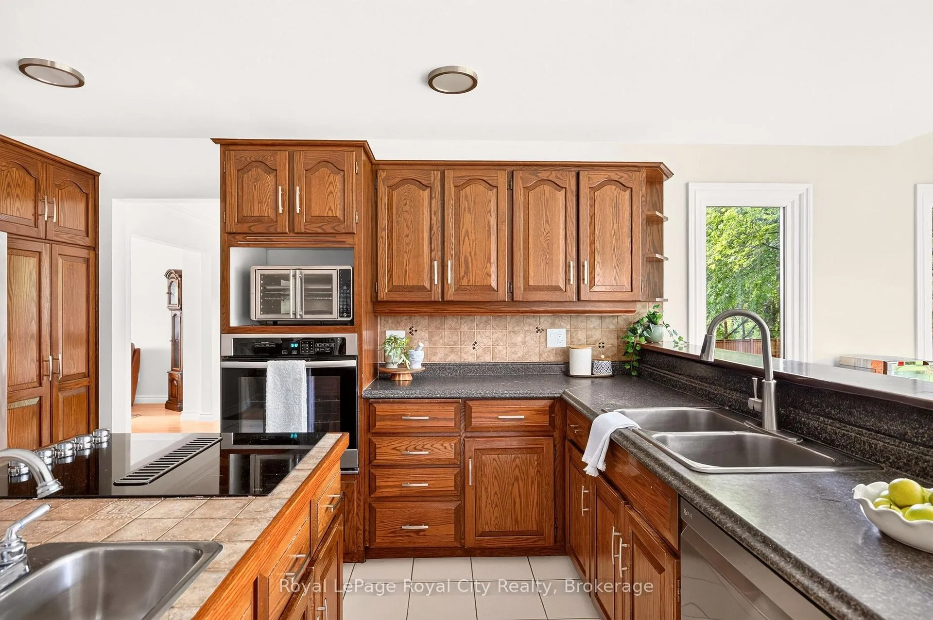 Photo 13 of 9 Darren Place, Guelph/Eramosa, Rural Guelph/Eramosa East — HOMEH