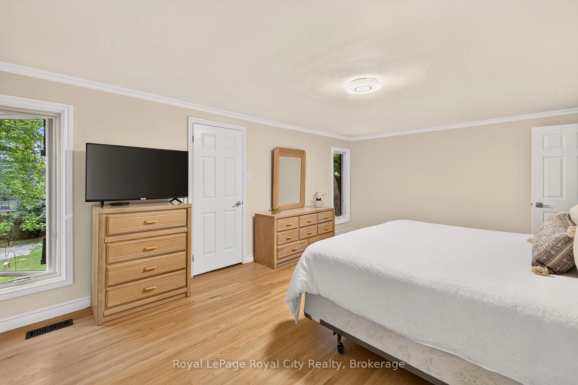 Photo 25 of 9 Darren Place, Guelph/Eramosa, Rural Guelph/Eramosa East — HOMEH