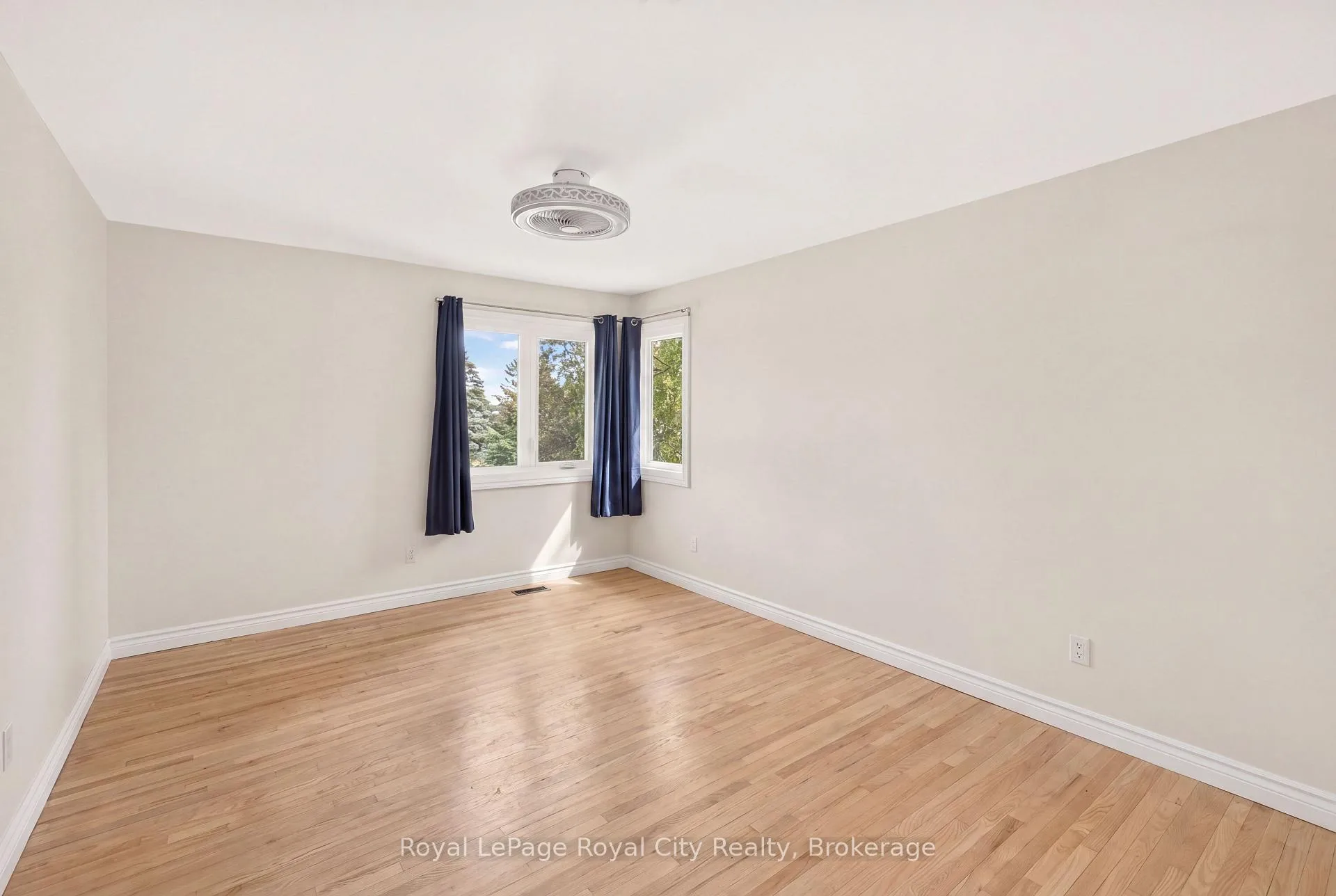 Photo 32 of 9 Darren Place, Guelph/Eramosa, Rural Guelph/Eramosa East — HOMEH