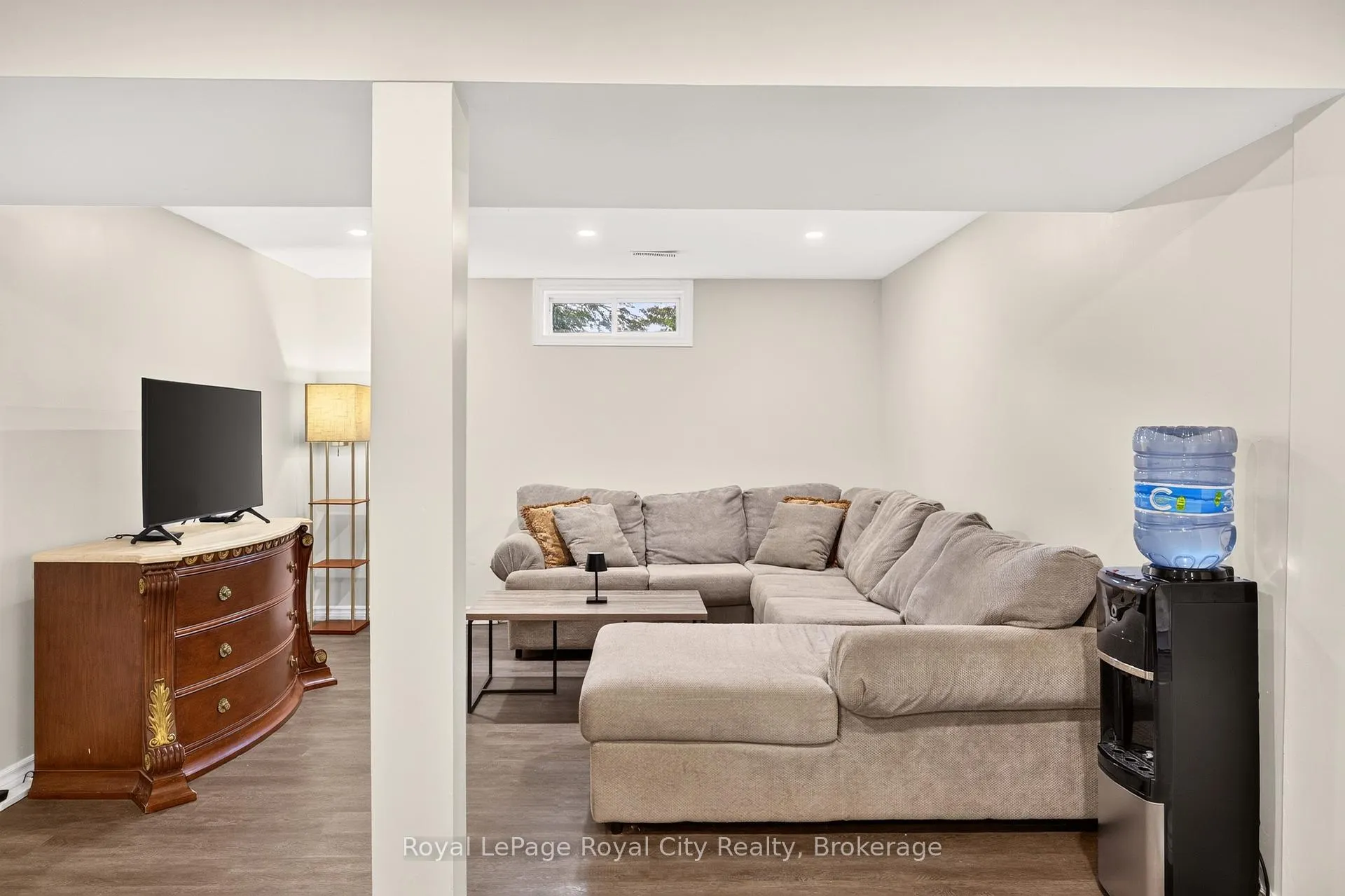Photo 37 of 9 Darren Place, Guelph/Eramosa, Rural Guelph/Eramosa East — HOMEH