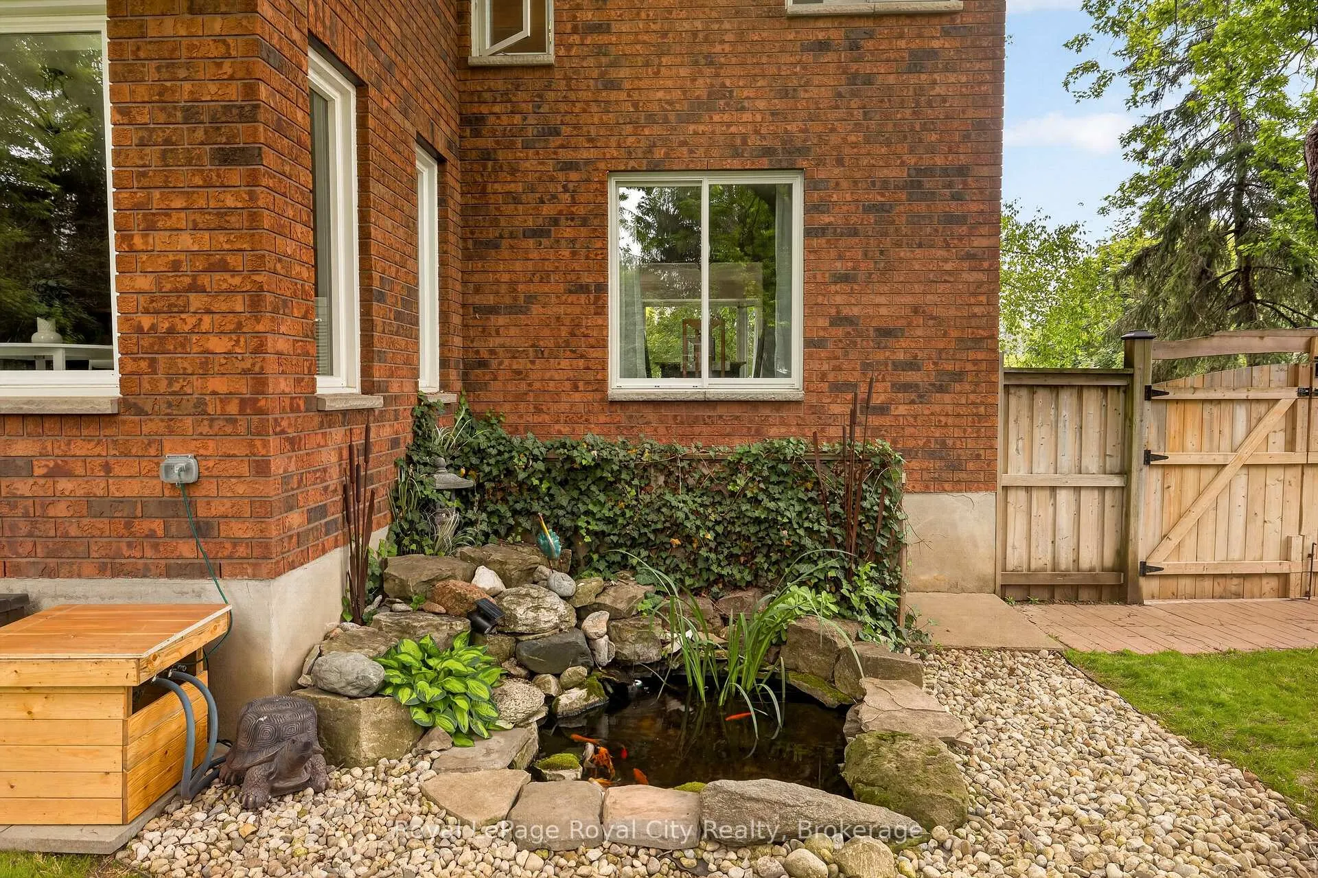 Photo 44 of 9 Darren Place, Guelph/Eramosa, Rural Guelph/Eramosa East — HOMEH