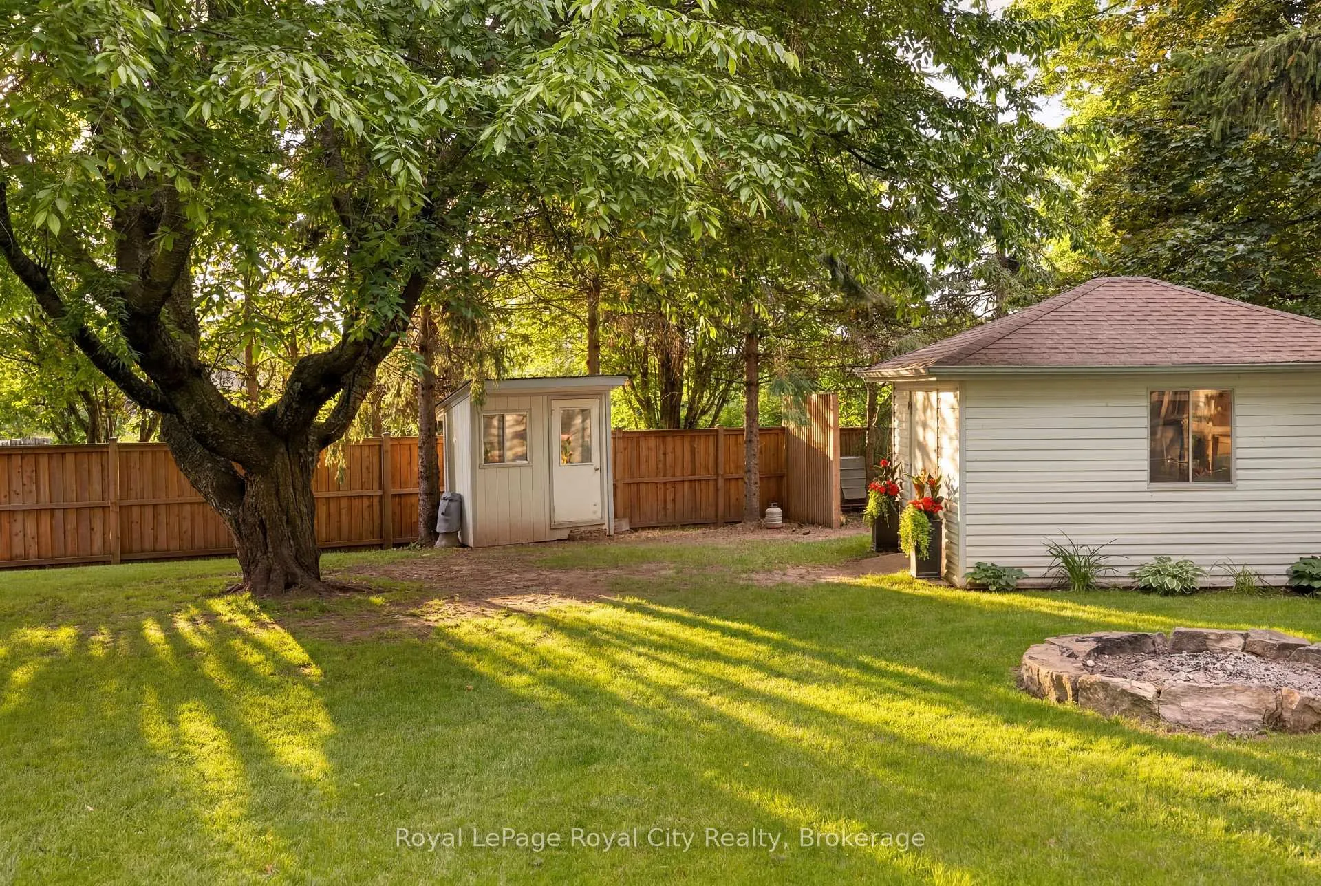 Photo 45 of 9 Darren Place, Guelph/Eramosa, Rural Guelph/Eramosa East — HOMEH