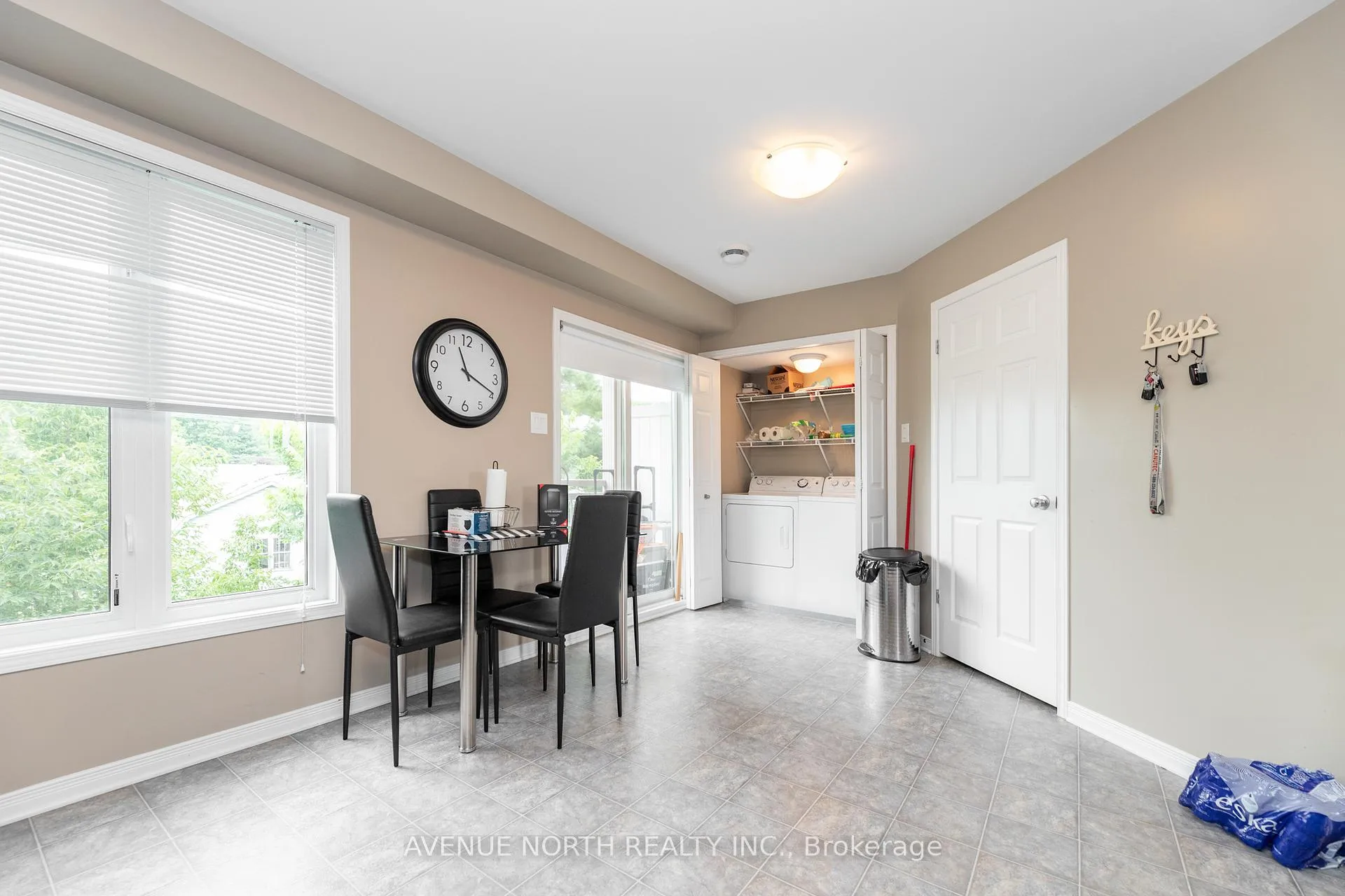 Photo 17 of 362 Galston Private, Ottawa, Mer Bleue/Bradley Estates/Anderson Park — HOMEH