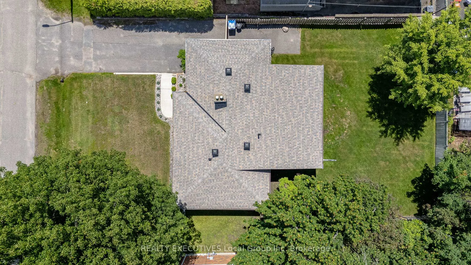 Photo 3 of 1452 Pinegrove Crescent, North Bay, West End — HOMEH
