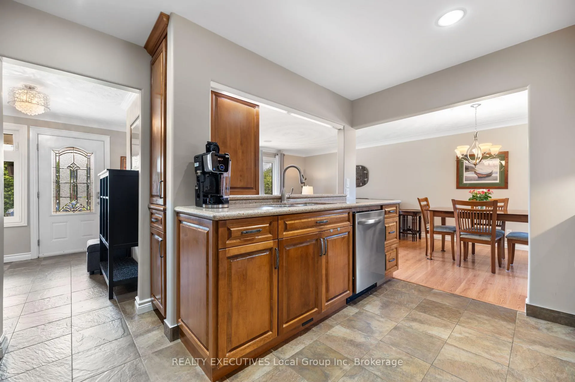 Photo 14 of 1452 Pinegrove Crescent, North Bay, West End — HOMEH
