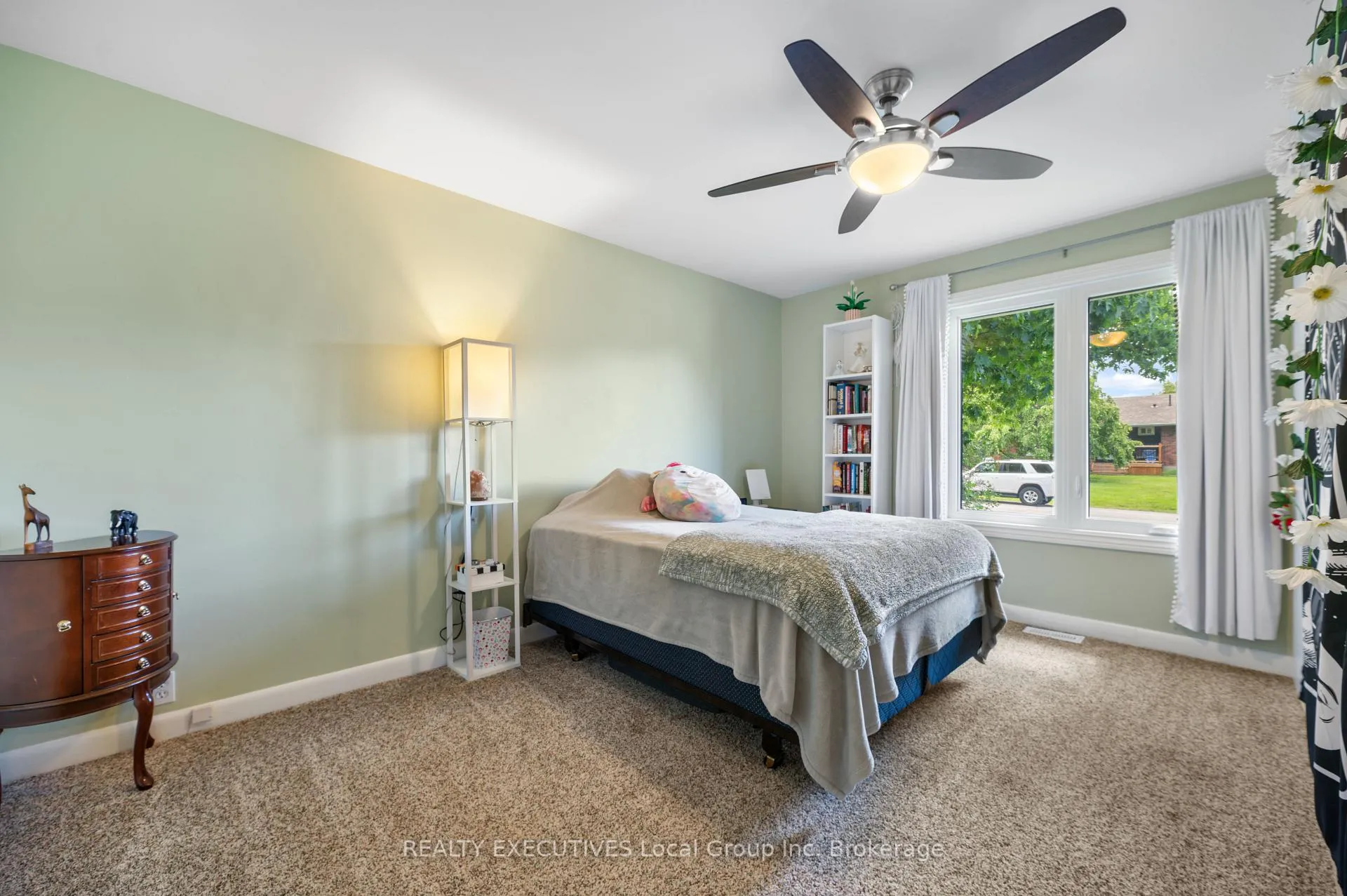 Photo 18 of 1452 Pinegrove Crescent, North Bay, West End — HOMEH