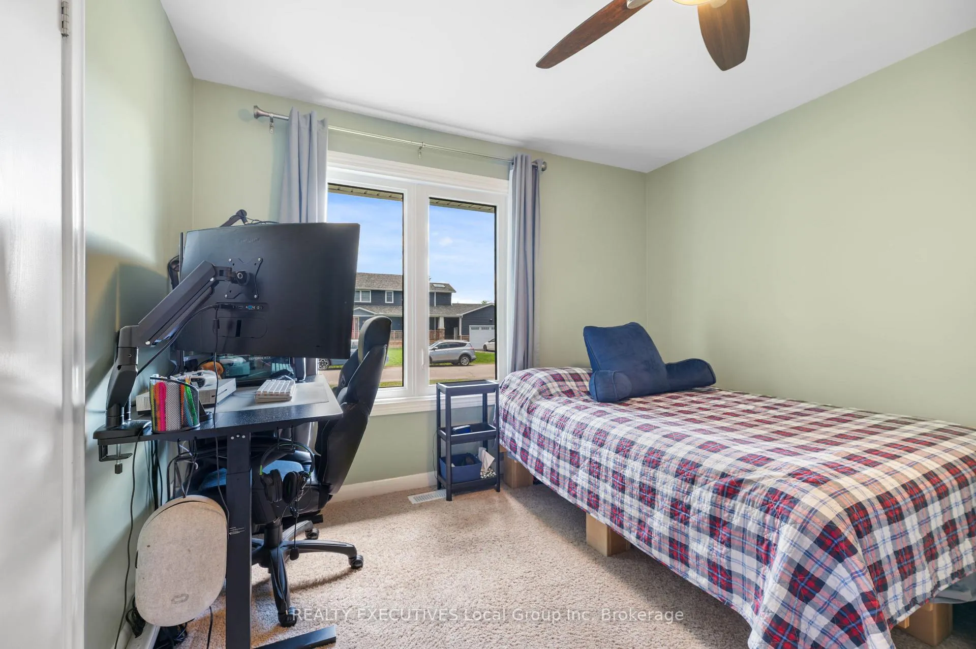 Photo 20 of 1452 Pinegrove Crescent, North Bay, West End — HOMEH