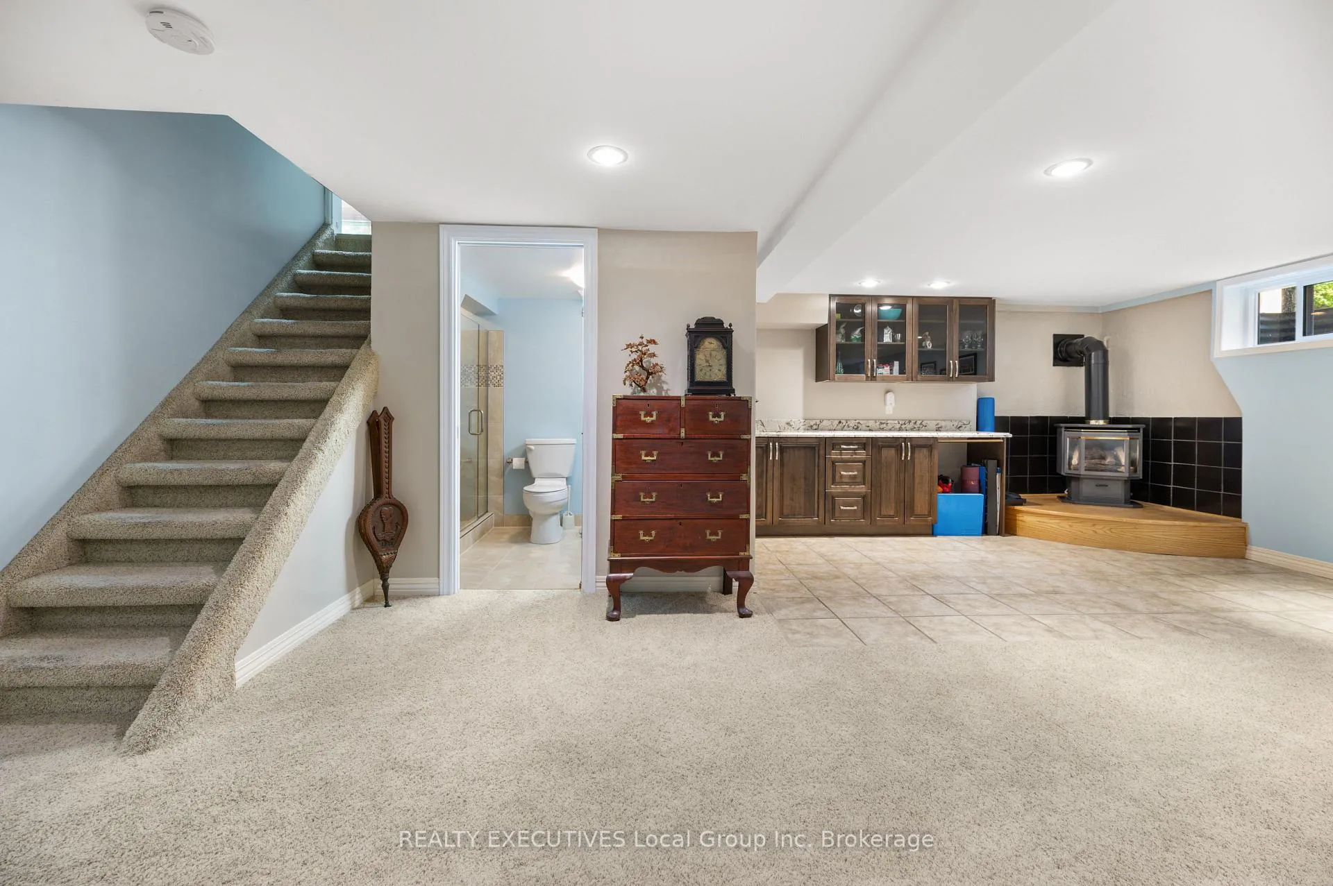 Photo 26 of 1452 Pinegrove Crescent, North Bay, West End — HOMEH
