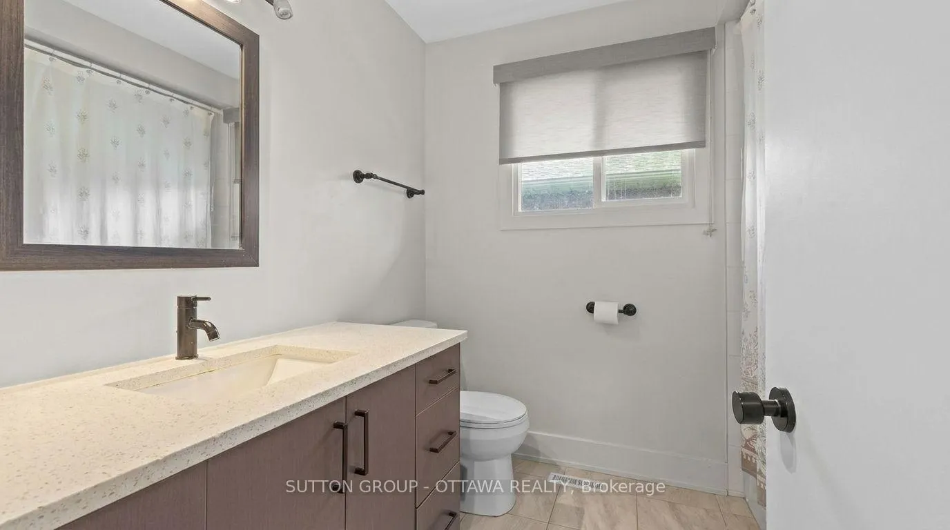 Photo 10 of 2087 Haig Drive, Ottawa, Elmvale Acres — HOMEH
