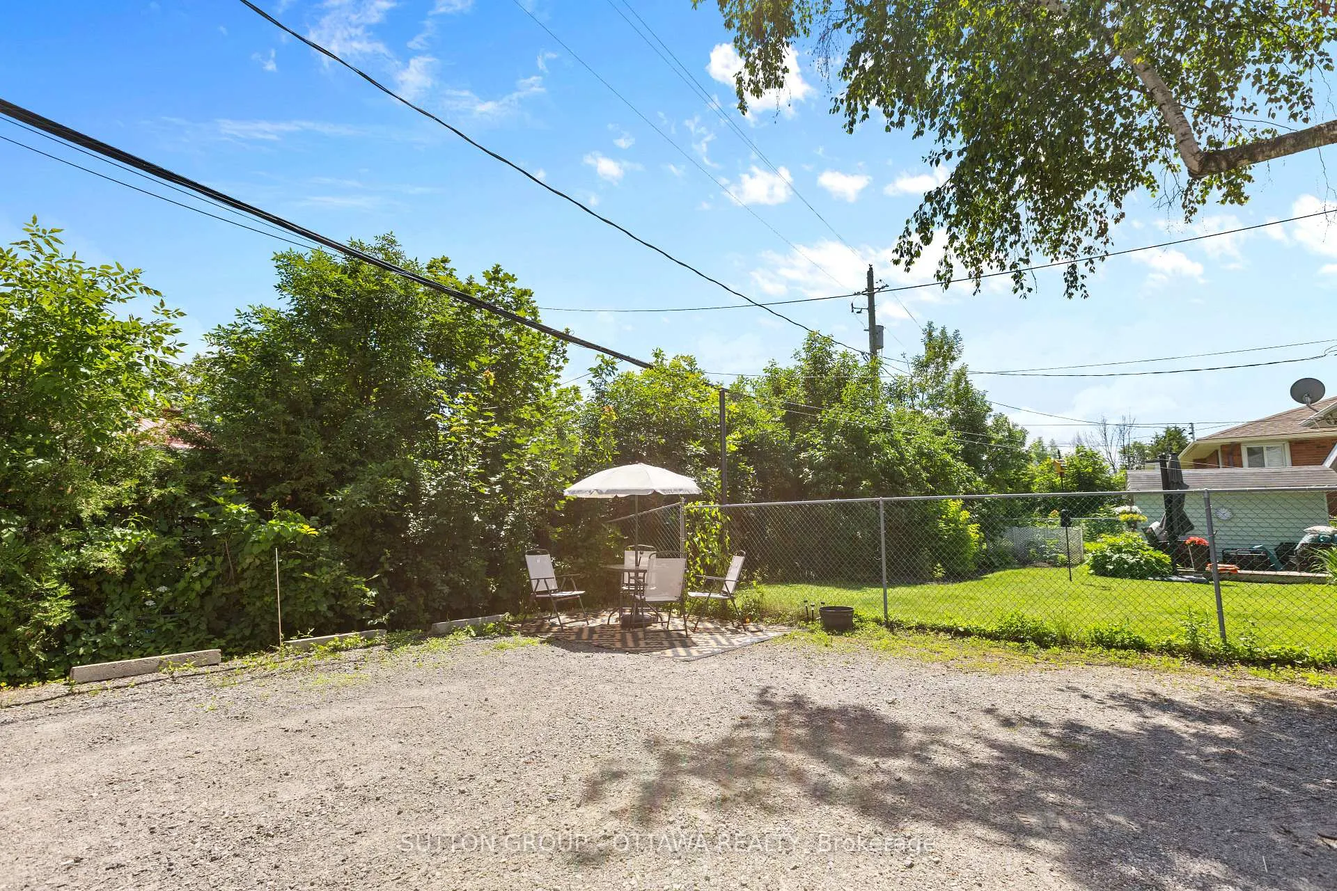 Photo 39 of 2087 Haig Drive, Ottawa, Elmvale Acres — HOMEH