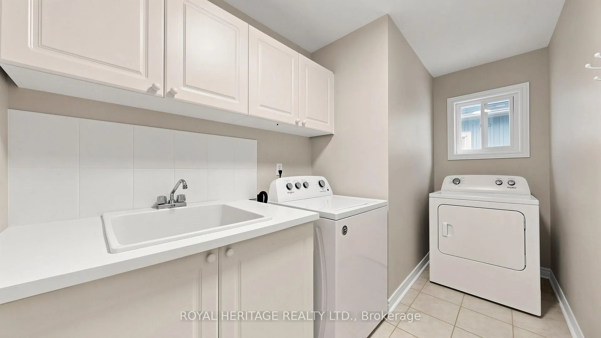 Photo 34 of 3 Kinross Avenue, Whitby, Brooklin — HOMEH
