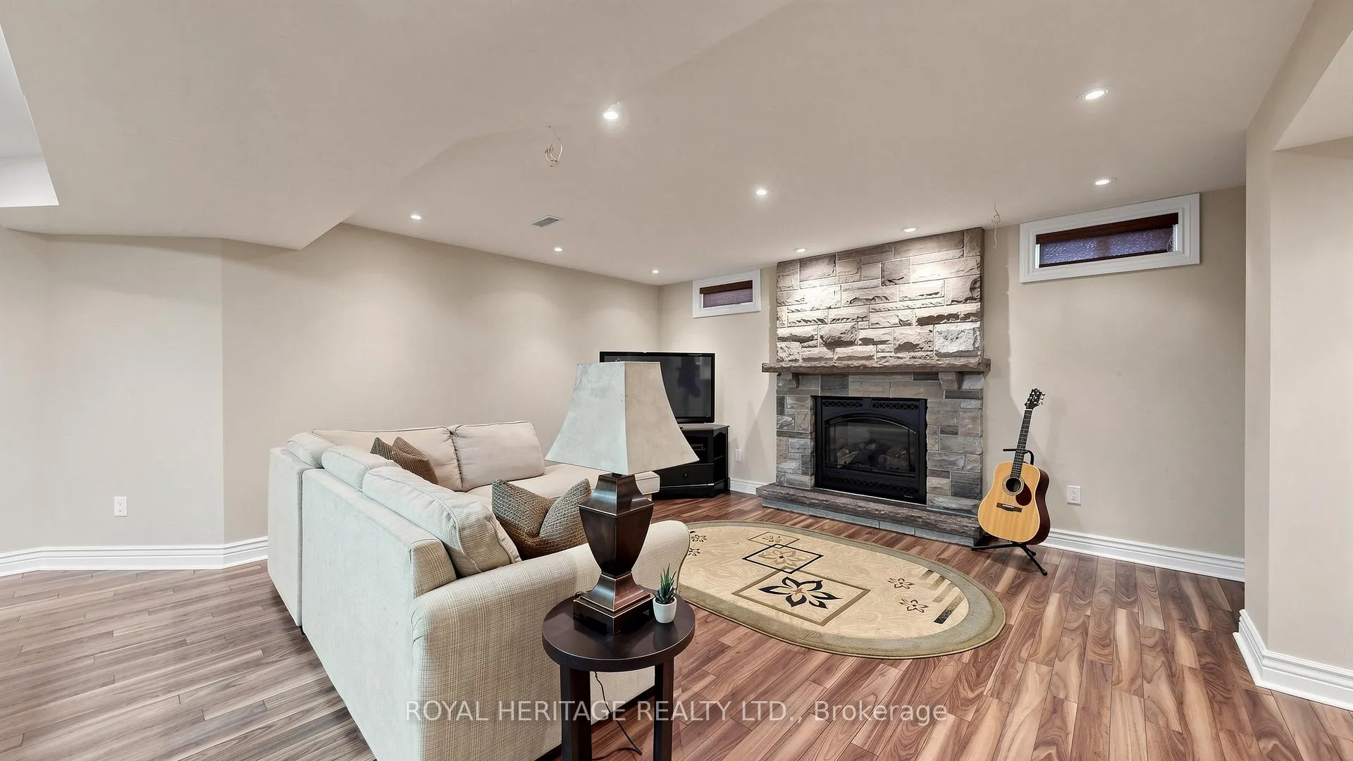 Photo 38 of 3 Kinross Avenue, Whitby, Brooklin — HOMEH