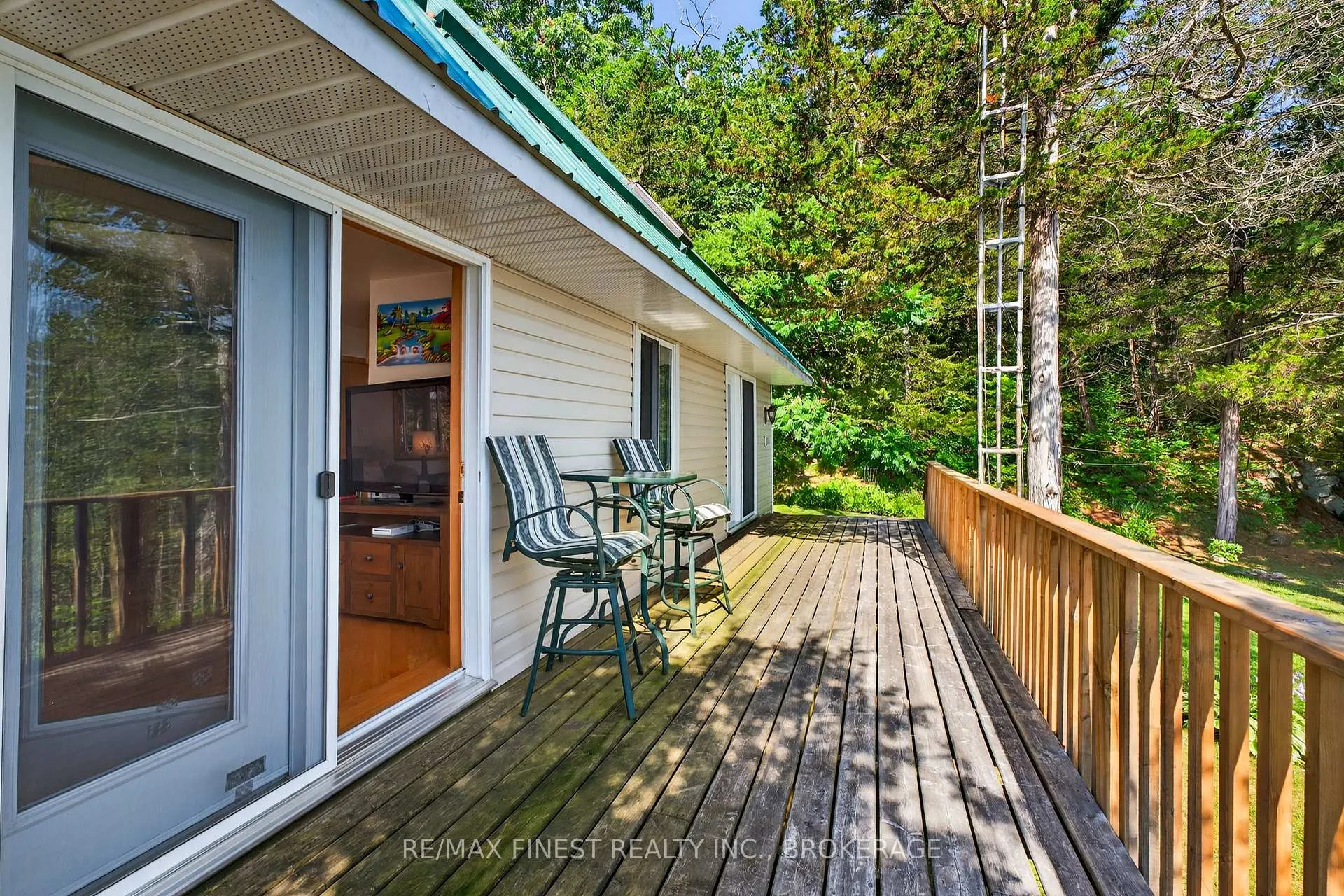 Photo 12 of 1076 Chester Lane, Frontenac, Frontenac South — HOMEH