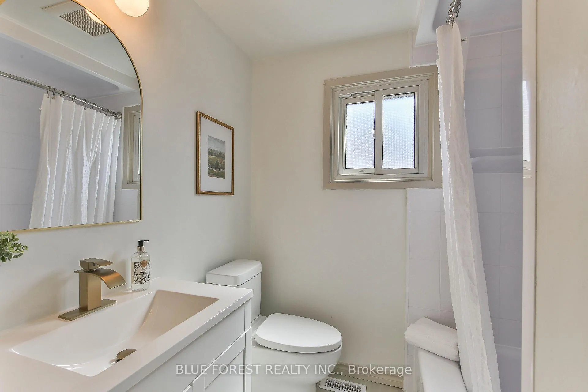 Photo 27 of 71 Rosamond Crescent, London, South X — HOMEH