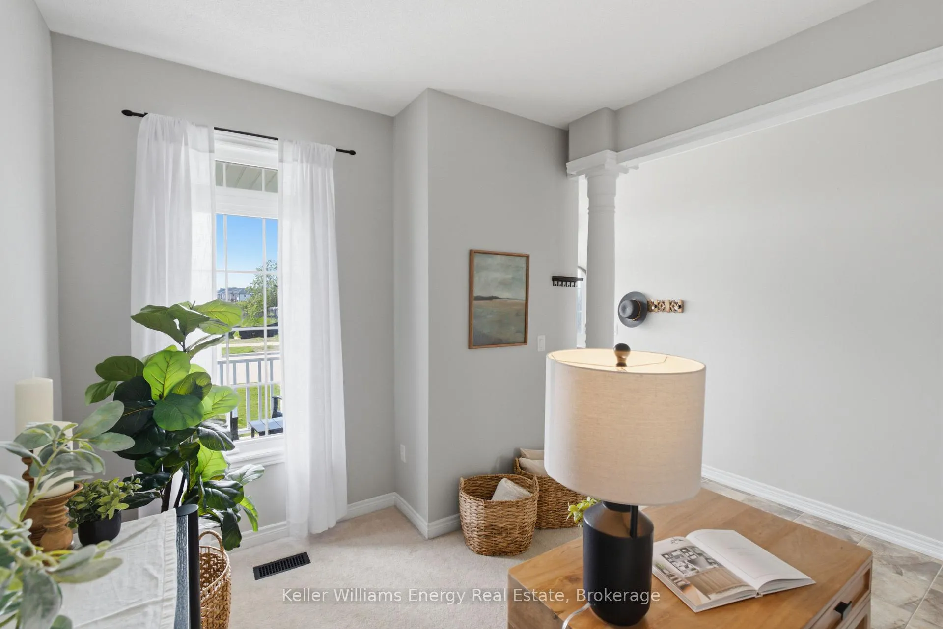 Photo 4 of 144 McDonald Crescent, Clarington, Newcastle — HOMEH