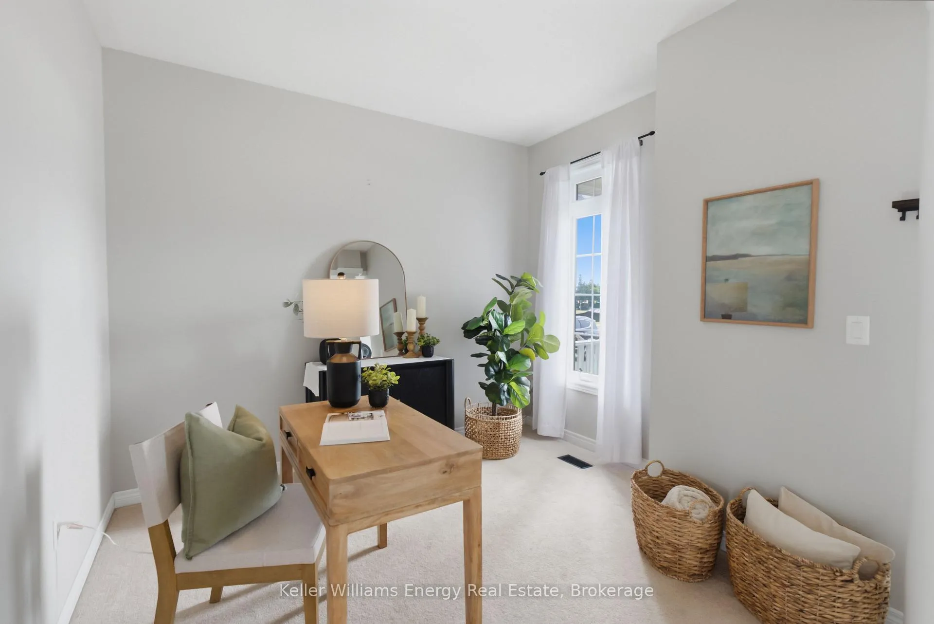 Photo 5 of 144 McDonald Crescent, Clarington, Newcastle — HOMEH