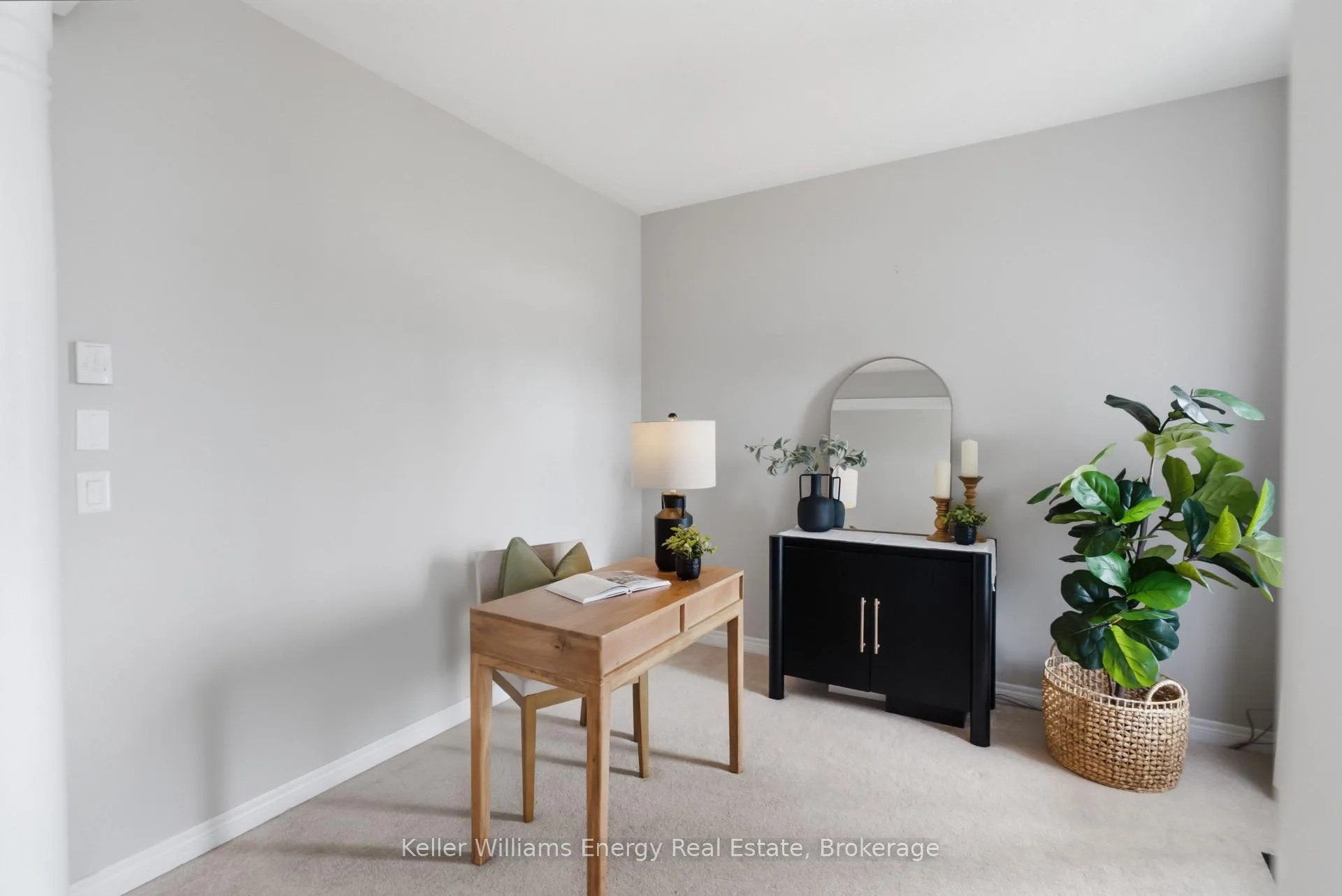 Photo 6 of 144 McDonald Crescent, Clarington, Newcastle — HOMEH