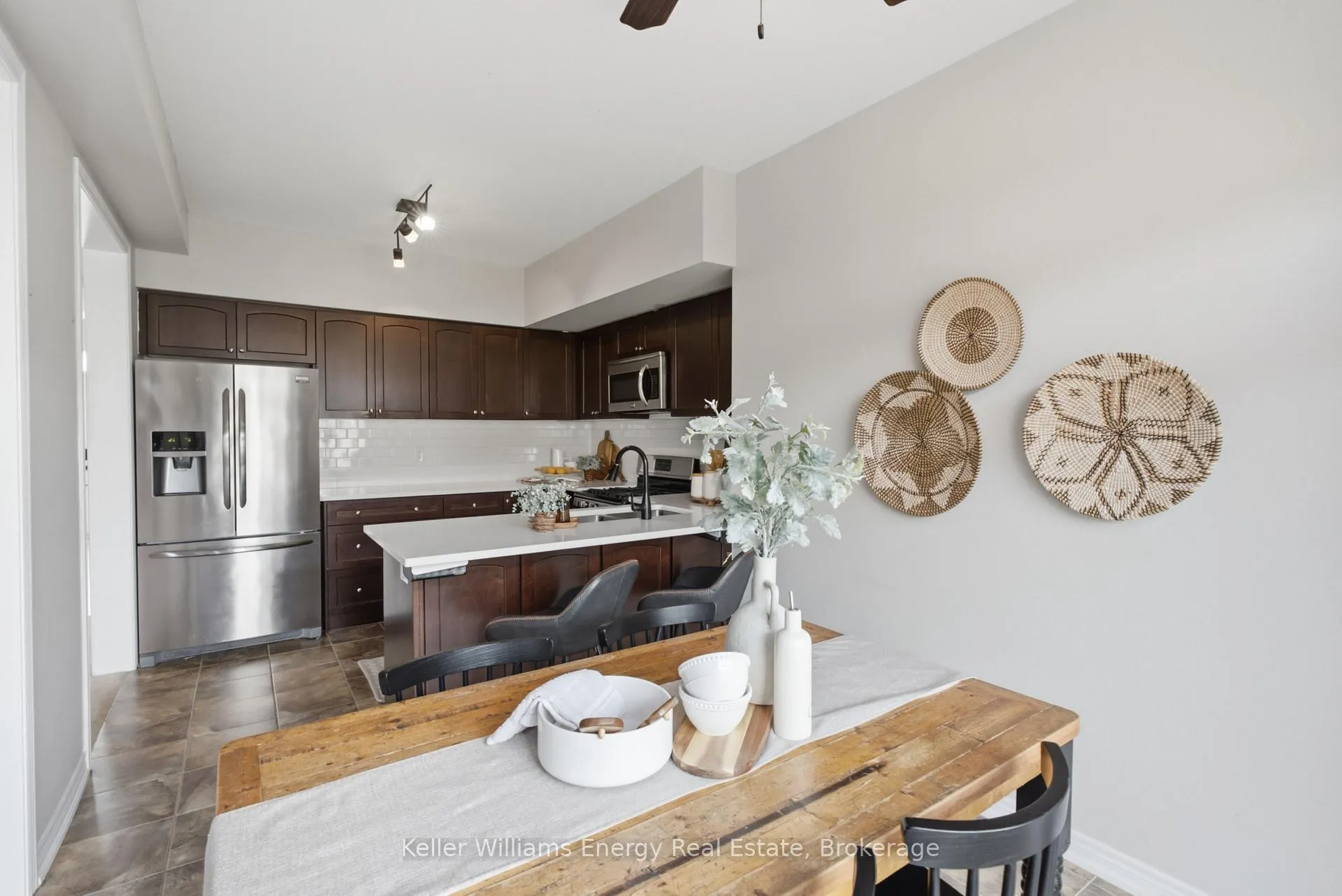 Photo 11 of 144 McDonald Crescent, Clarington, Newcastle — HOMEH