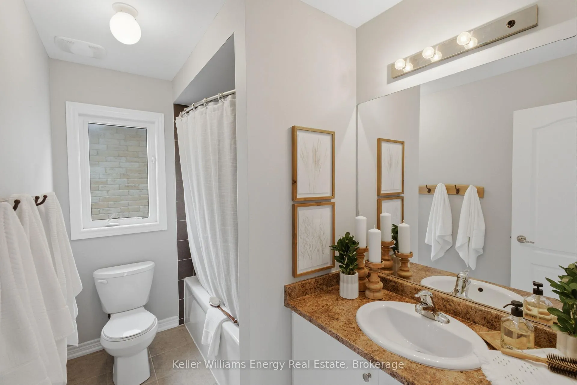 Photo 38 of 144 McDonald Crescent, Clarington, Newcastle — HOMEH
