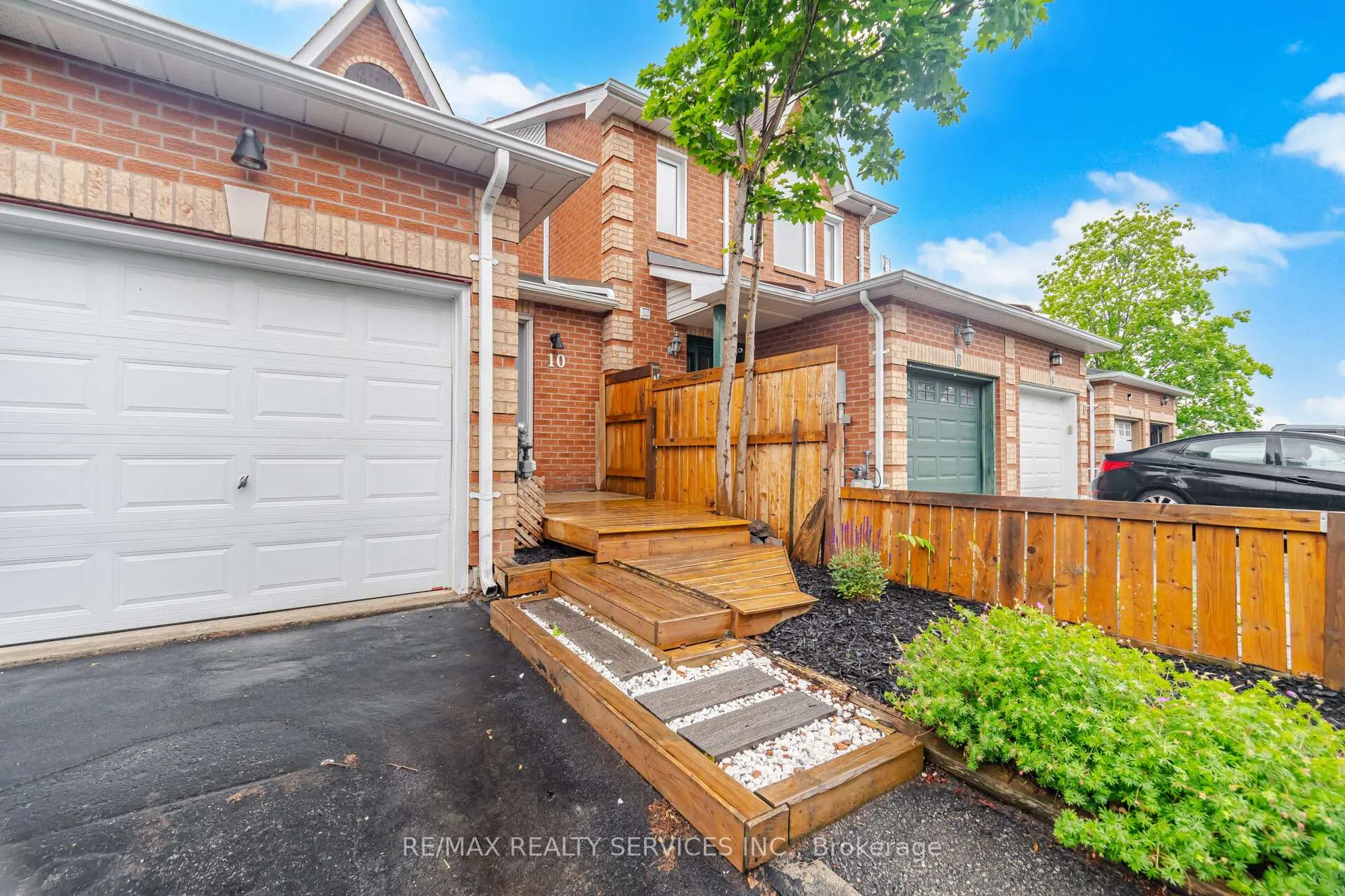 Photo 4 of 10 Potter Crescent, New Tecumseth, Tottenham — HOMEH