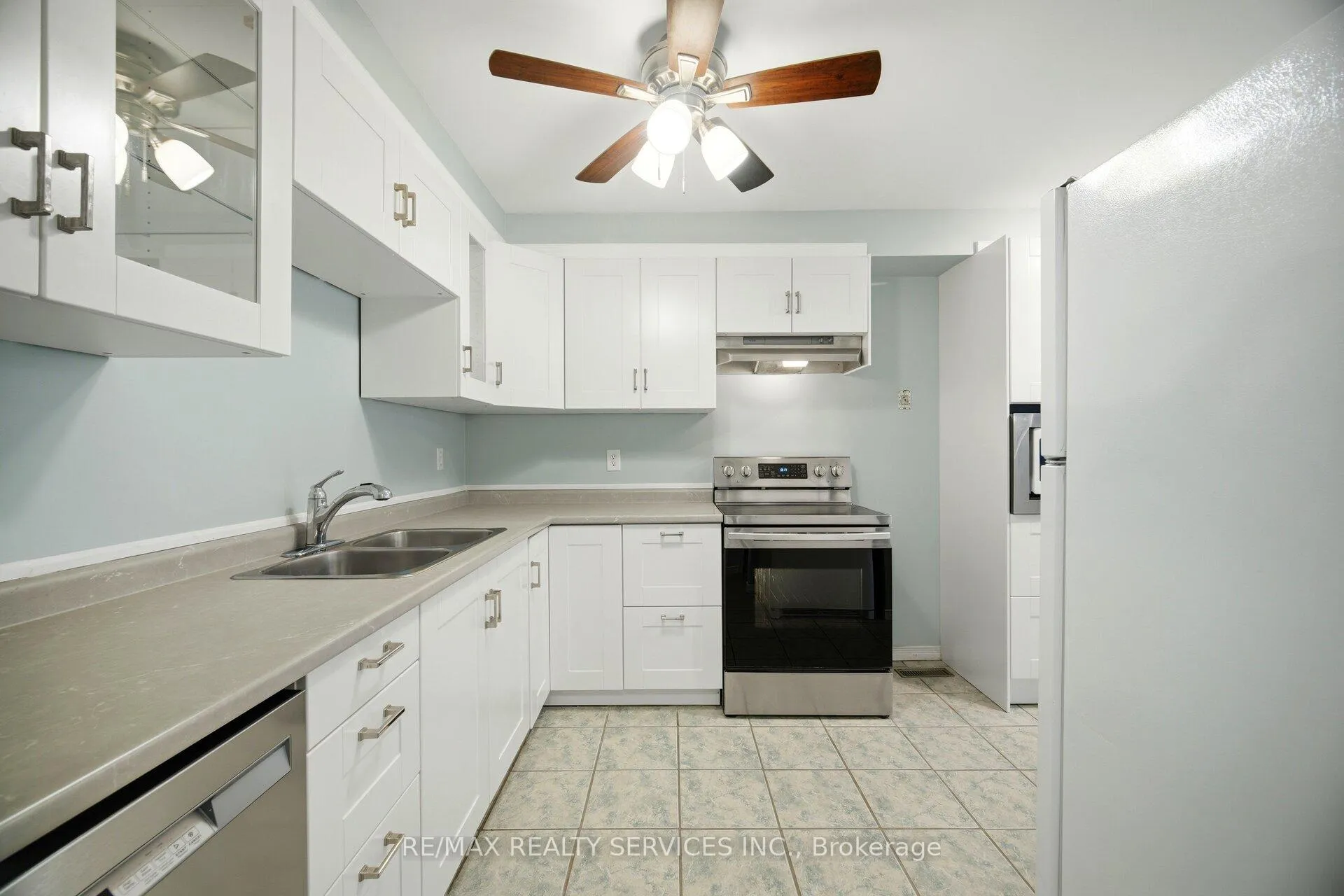 Photo 7 of 10 Potter Crescent, New Tecumseth, Tottenham — HOMEH