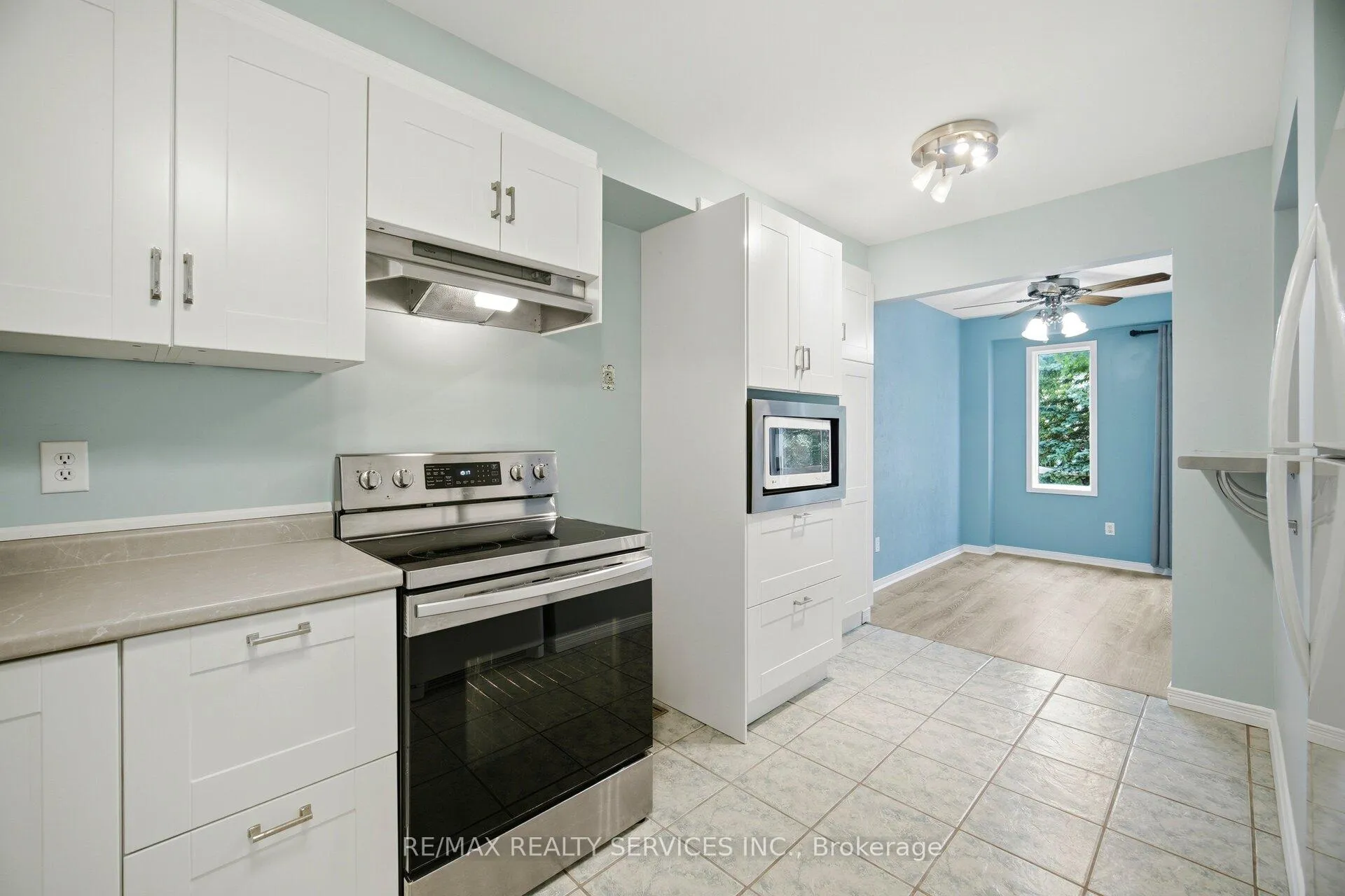 Photo 8 of 10 Potter Crescent, New Tecumseth, Tottenham — HOMEH