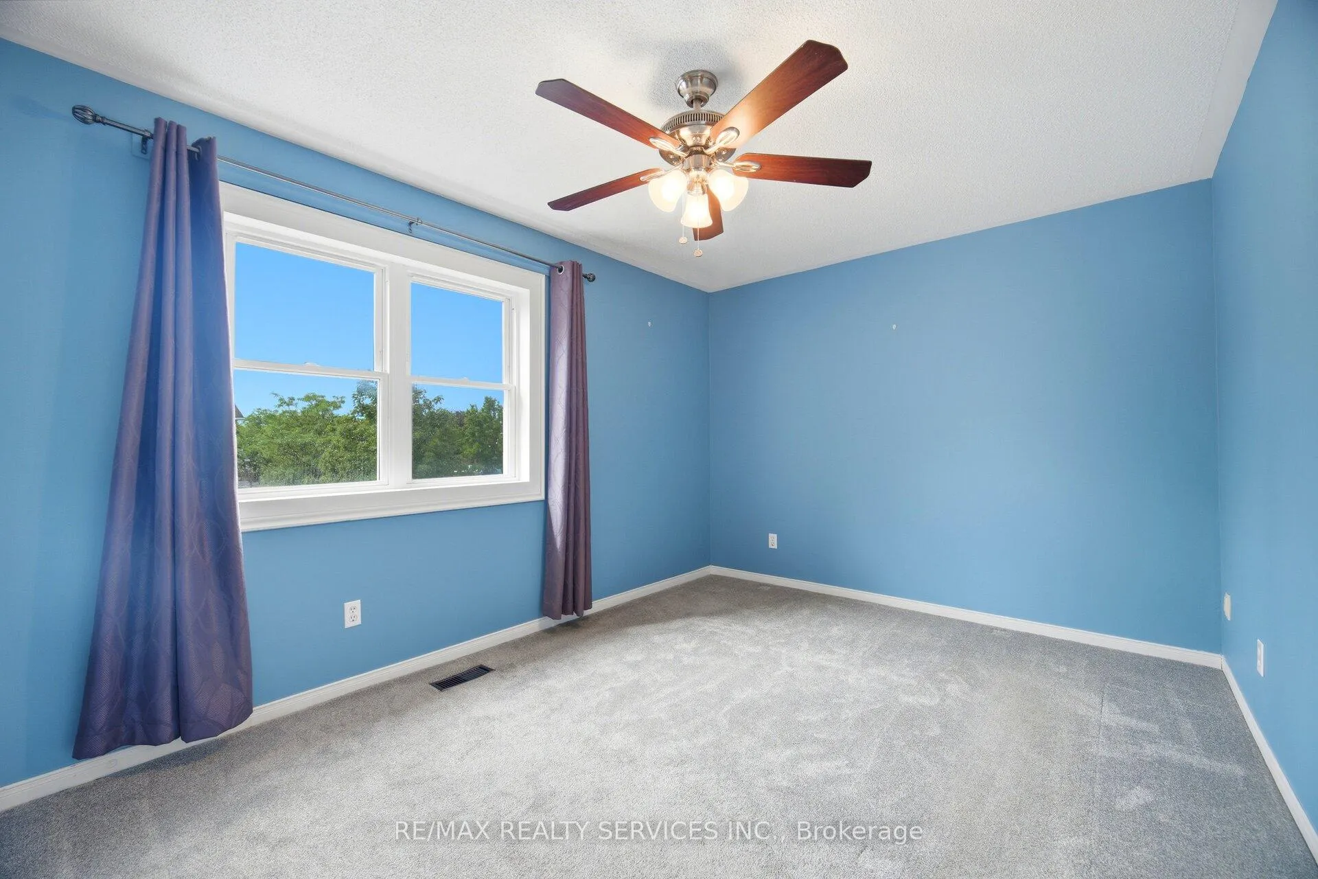 Photo 17 of 10 Potter Crescent, New Tecumseth, Tottenham — HOMEH