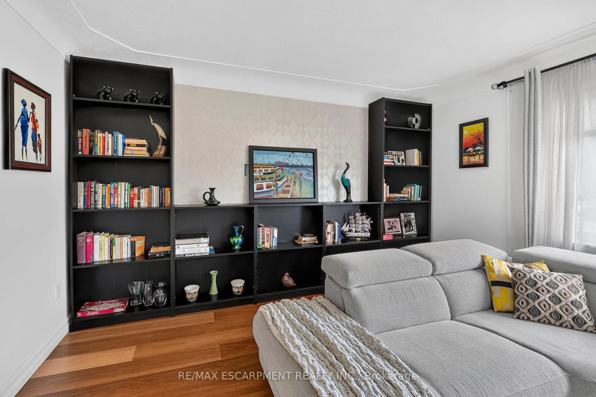 Photo 6 of 55 Glenview Drive, Hamilton, Stoney Creek — HOMEH