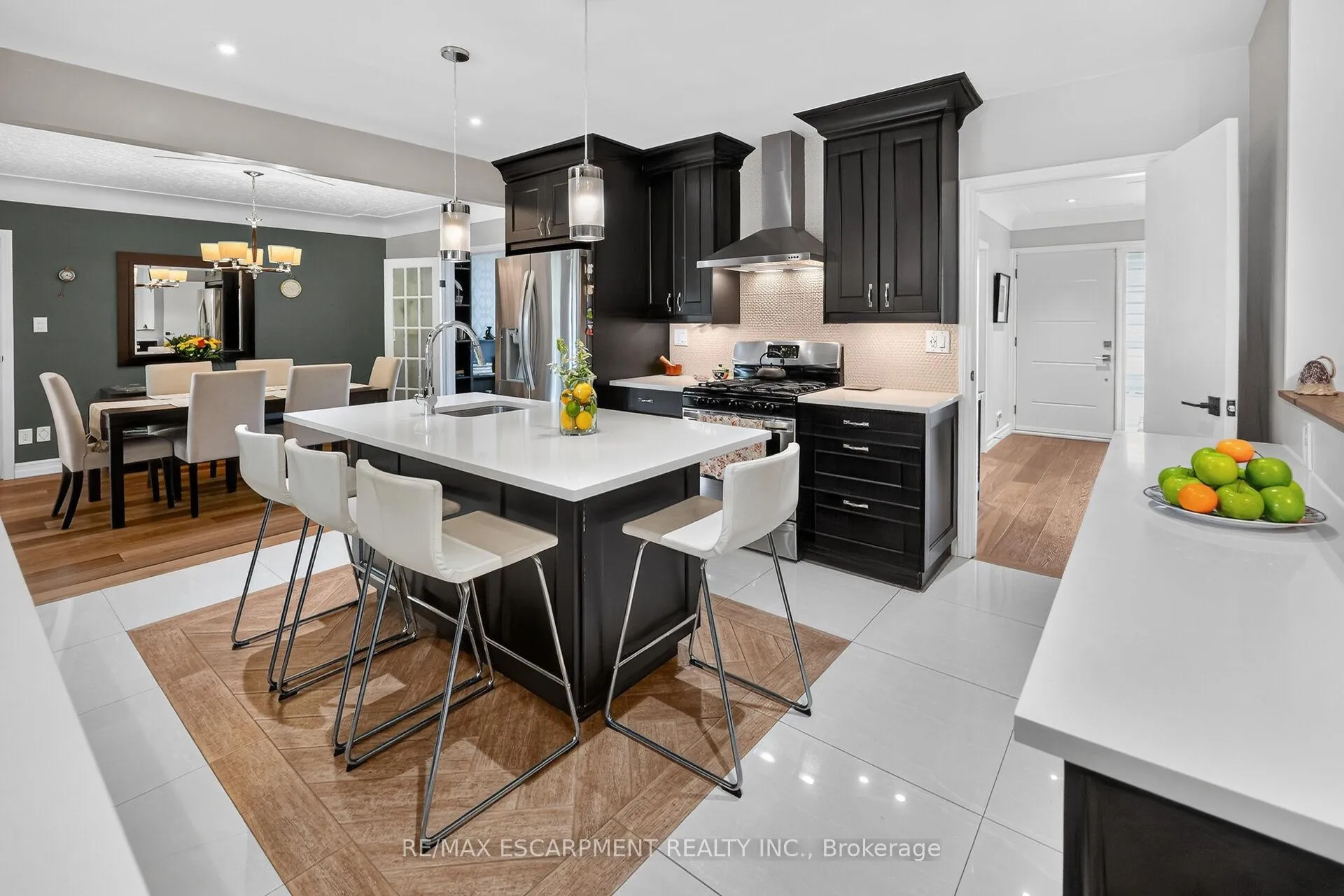 Photo 11 of 55 Glenview Drive, Hamilton, Stoney Creek — HOMEH
