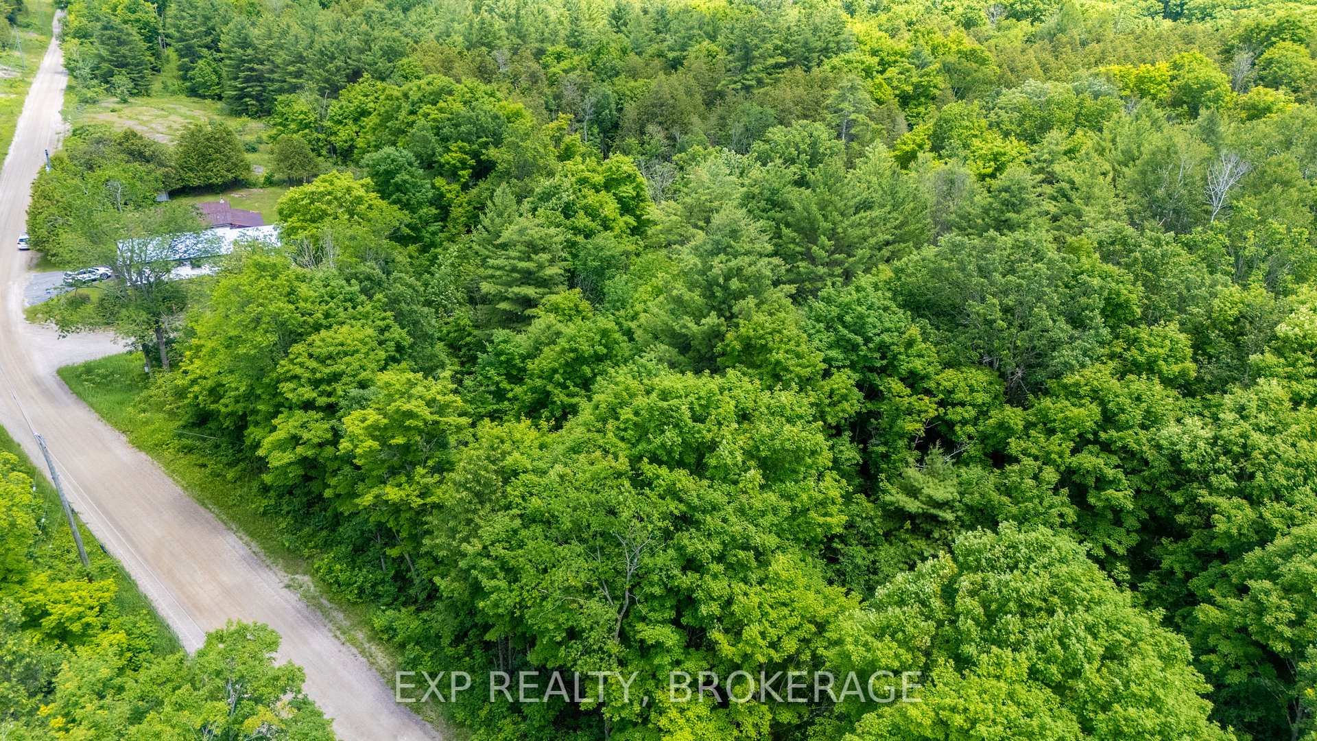 Photo 5 of 1881 Elm Tree Road, Frontenac, Frontenac Centre — HOMEH