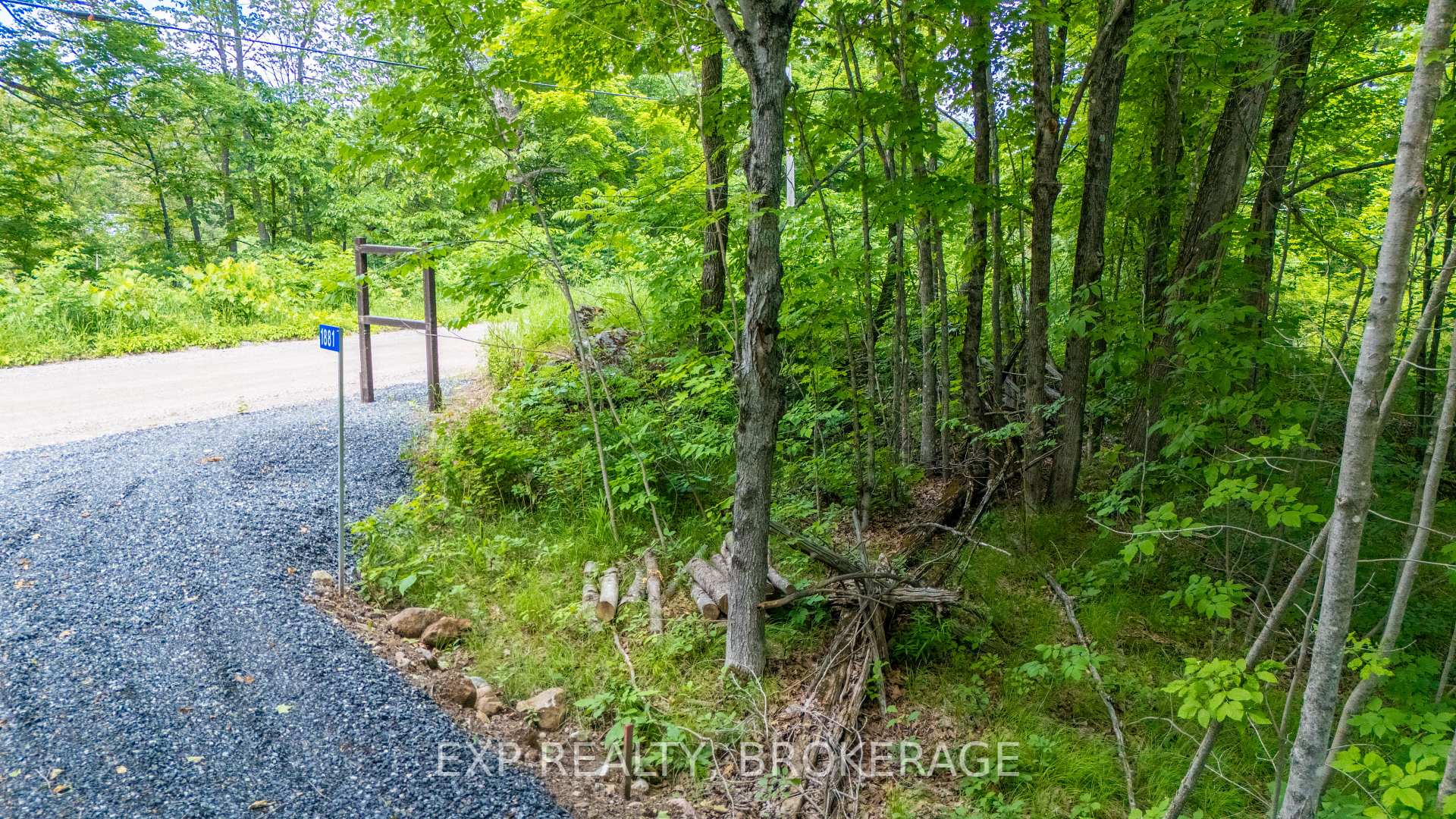 Photo 8 of 1881 Elm Tree Road, Frontenac, Frontenac Centre — HOMEH