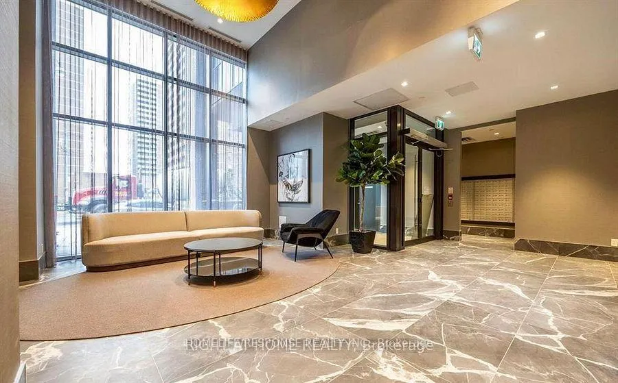 Photo 3 of Unit 2106, 286 Main Street, Toronto, East End-Danforth — HOMEH