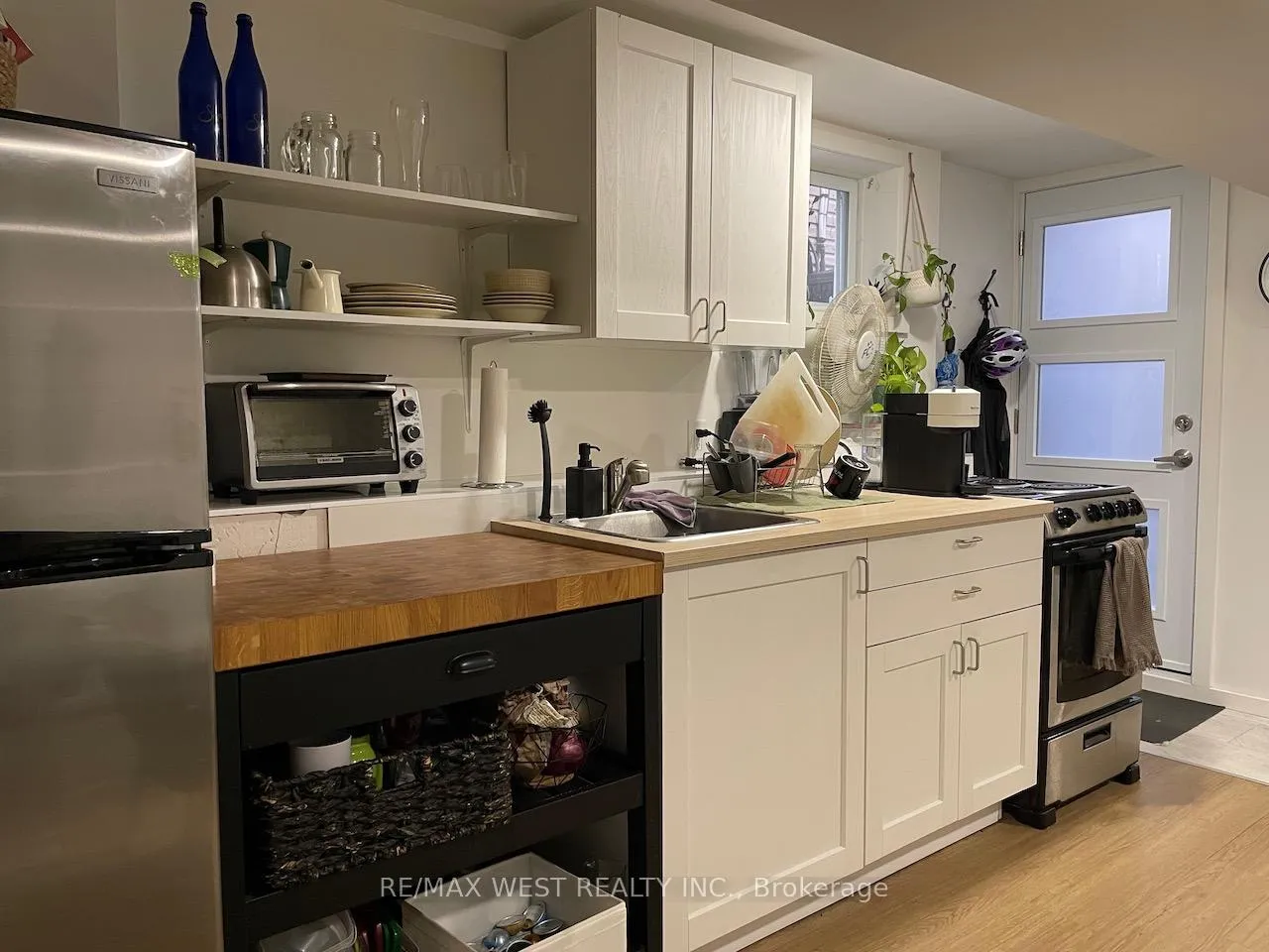 Photo 11 of Unit Basement, 76 Bellwoods Avenue, Toronto, Trinity-Bellwoods — HOMEH