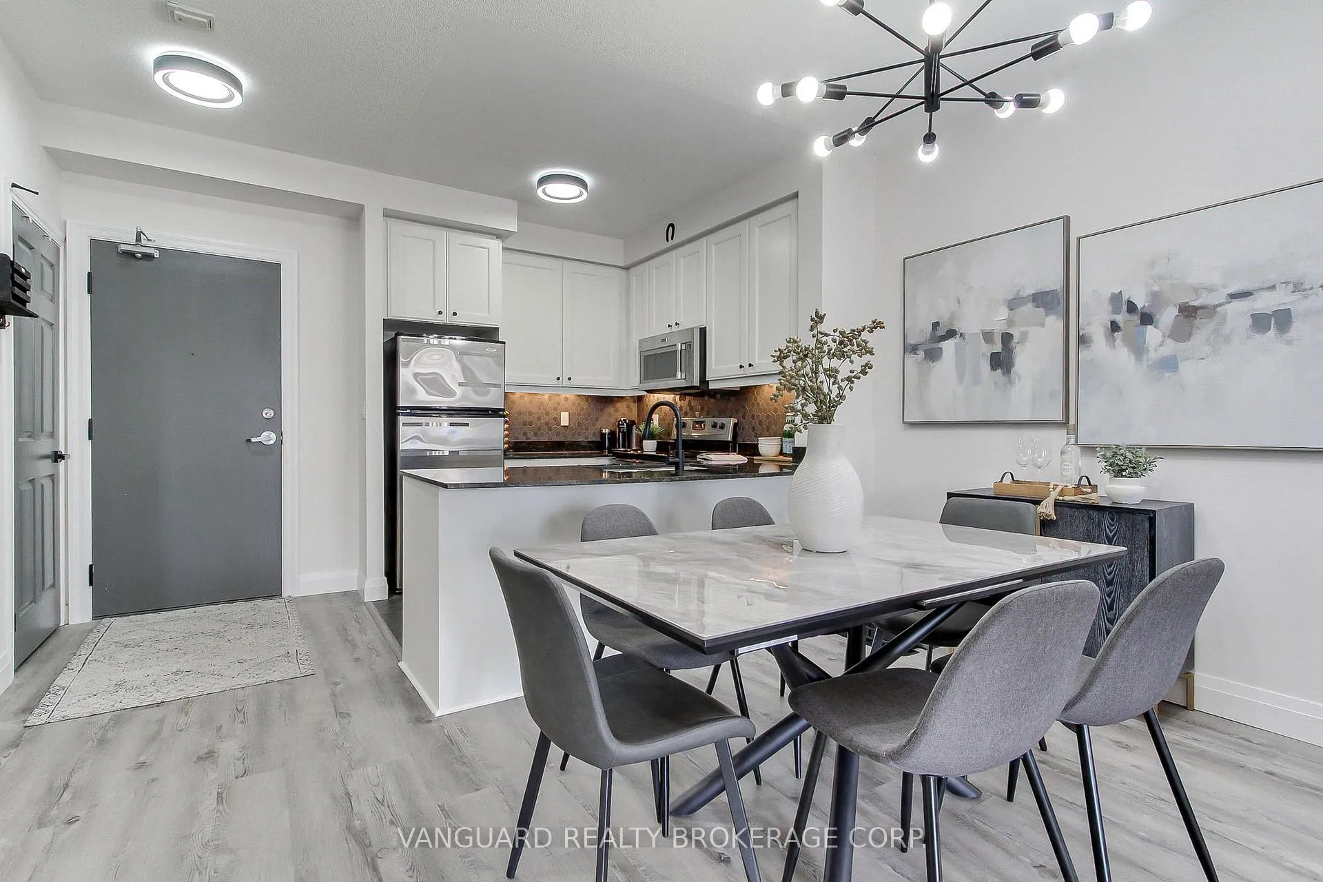 Photo 10 of Unit U310, 4620 Highway 7 Drive, Vaughan, East Woodbridge — HOMEH