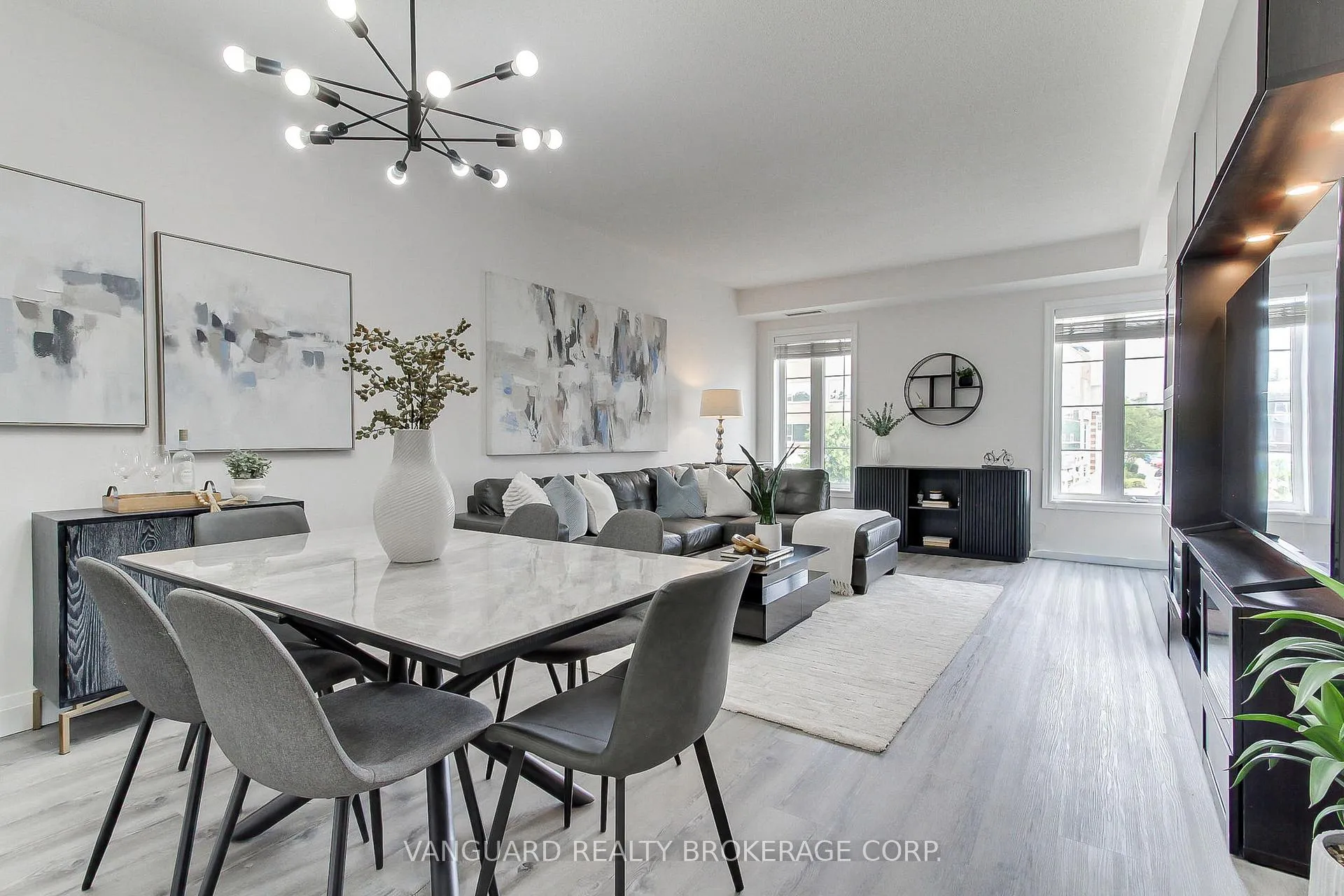 Photo 12 of Unit U310, 4620 Highway 7 Drive, Vaughan, East Woodbridge — HOMEH