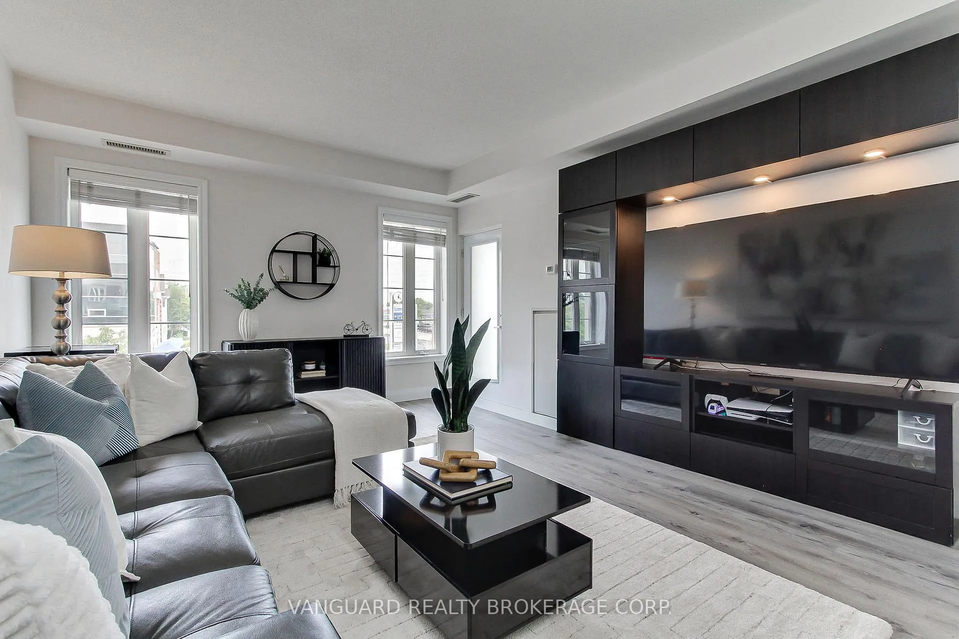 Photo 14 of Unit U310, 4620 Highway 7 Drive, Vaughan, East Woodbridge — HOMEH