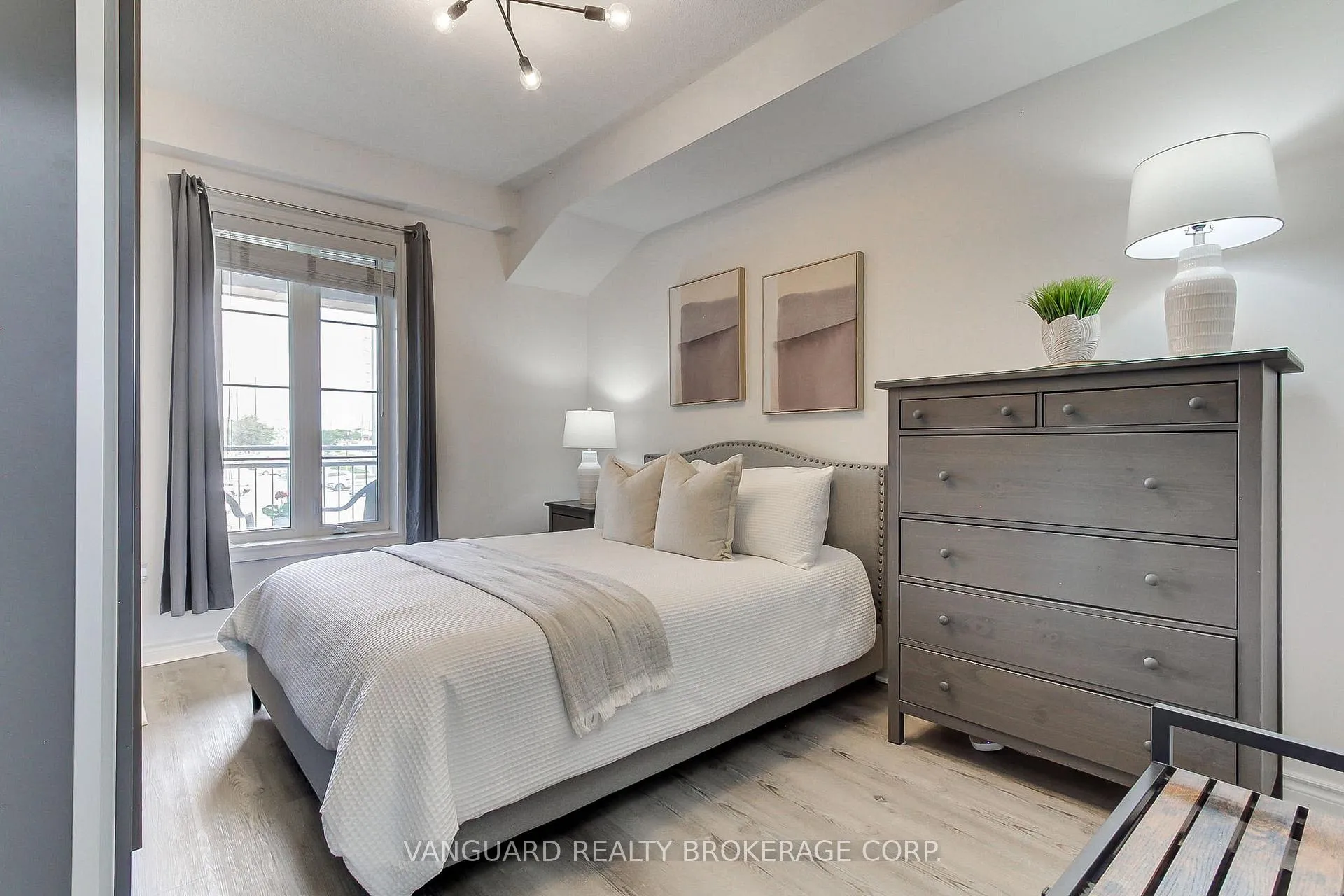 Photo 16 of Unit U310, 4620 Highway 7 Drive, Vaughan, East Woodbridge — HOMEH