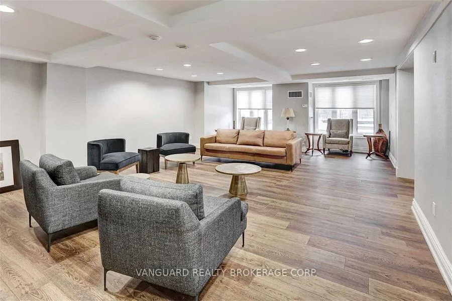 Photo 22 of Unit U310, 4620 Highway 7 Drive, Vaughan, East Woodbridge — HOMEH