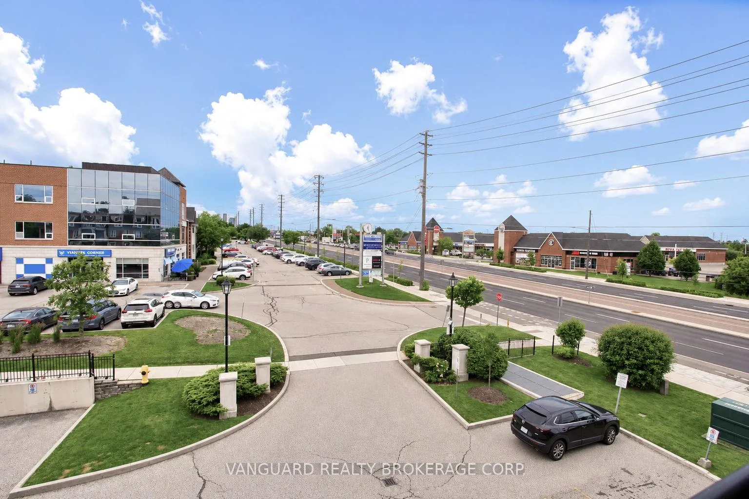 Photo 23 of Unit U310, 4620 Highway 7 Drive, Vaughan, East Woodbridge — HOMEH