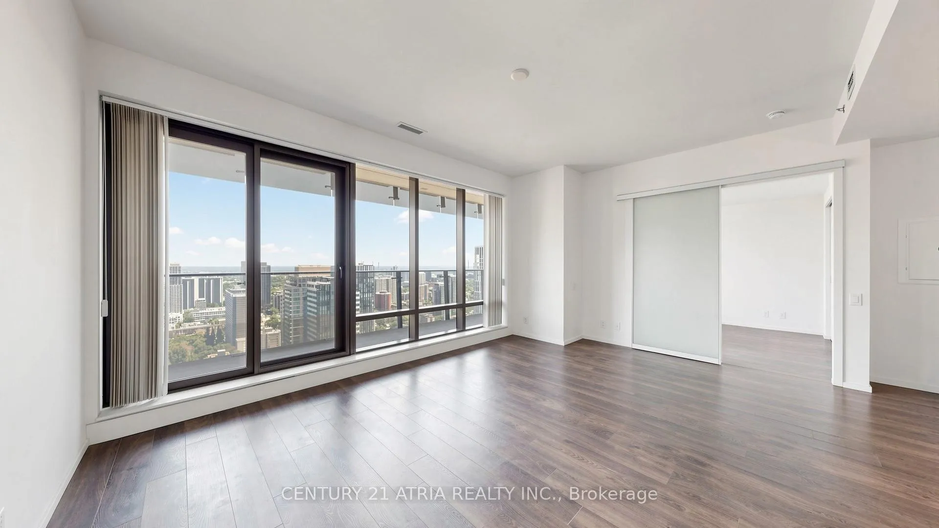 Photo 6 of Unit 3711, 5 St Joseph Street, Toronto, Bay Street Corridor — HOMEH