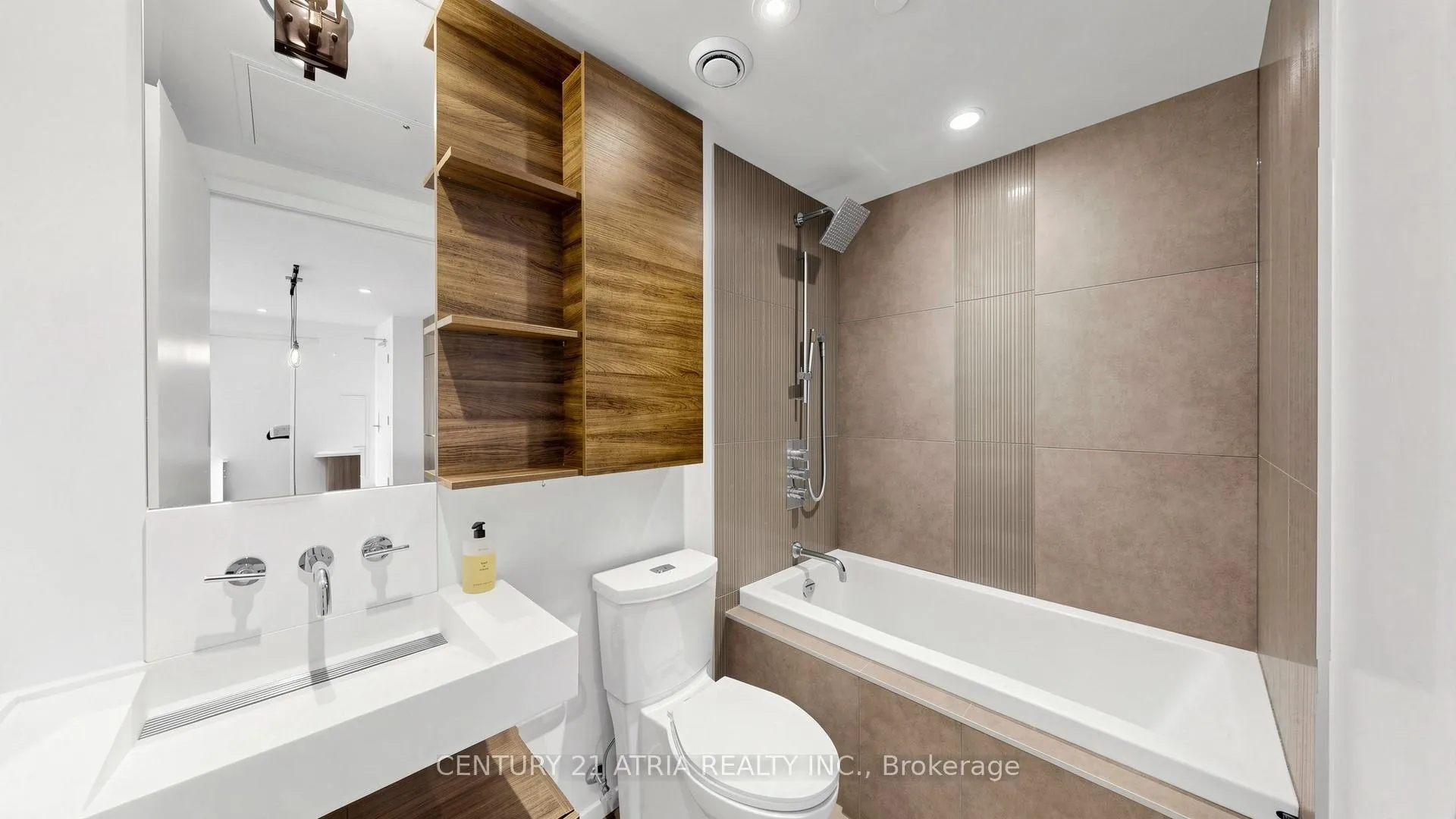 Photo 13 of Unit 3711, 5 St Joseph Street, Toronto, Bay Street Corridor — HOMEH