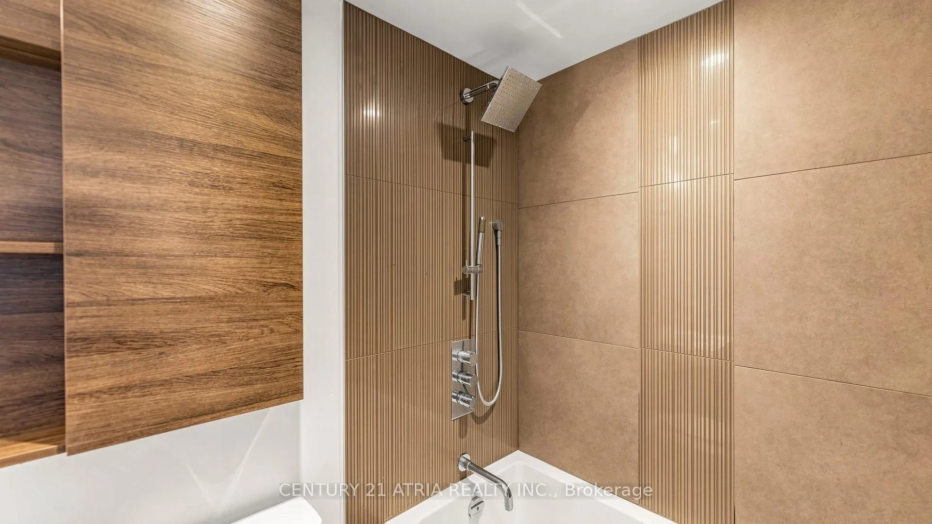 Photo 14 of Unit 3711, 5 St Joseph Street, Toronto, Bay Street Corridor — HOMEH