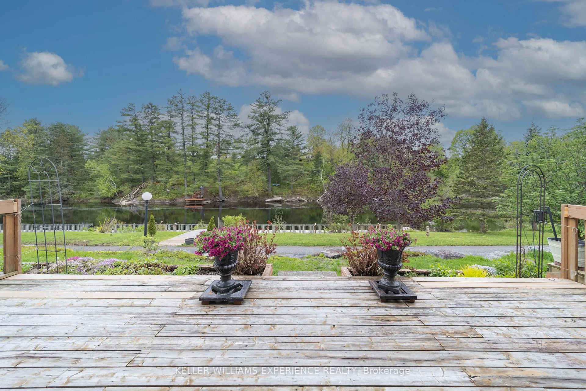 Photo 7 of 63 Shoreline Drive, Bracebridge, Macaulay — HOMEH