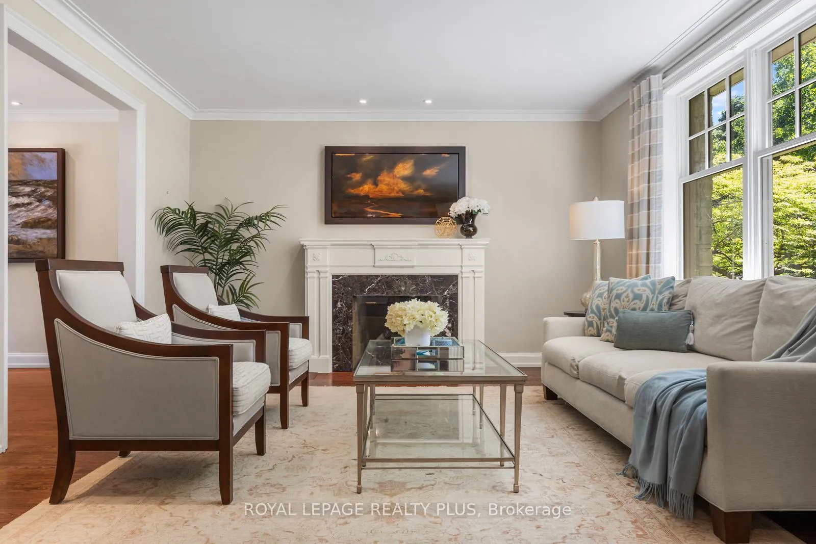 Photo 8 of 42 Edgemore Drive, Etobicoke, Stonegate-Queensway — HOMEH