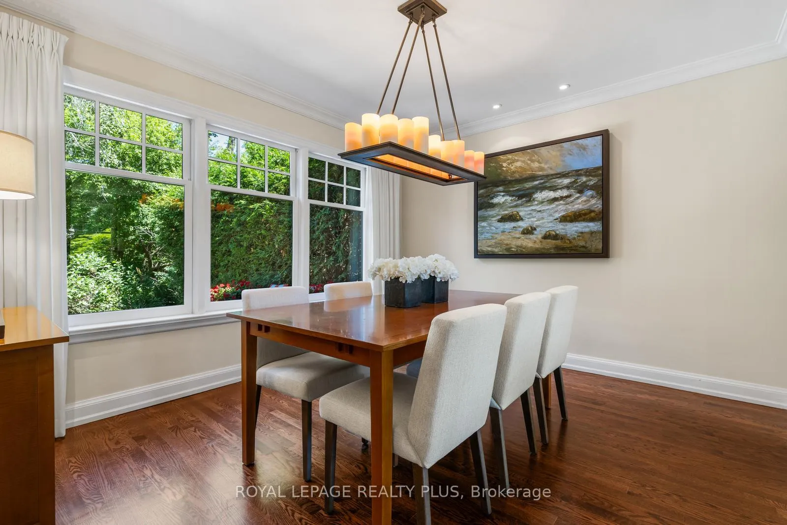 Photo 13 of 42 Edgemore Drive, Etobicoke, Stonegate-Queensway — HOMEH