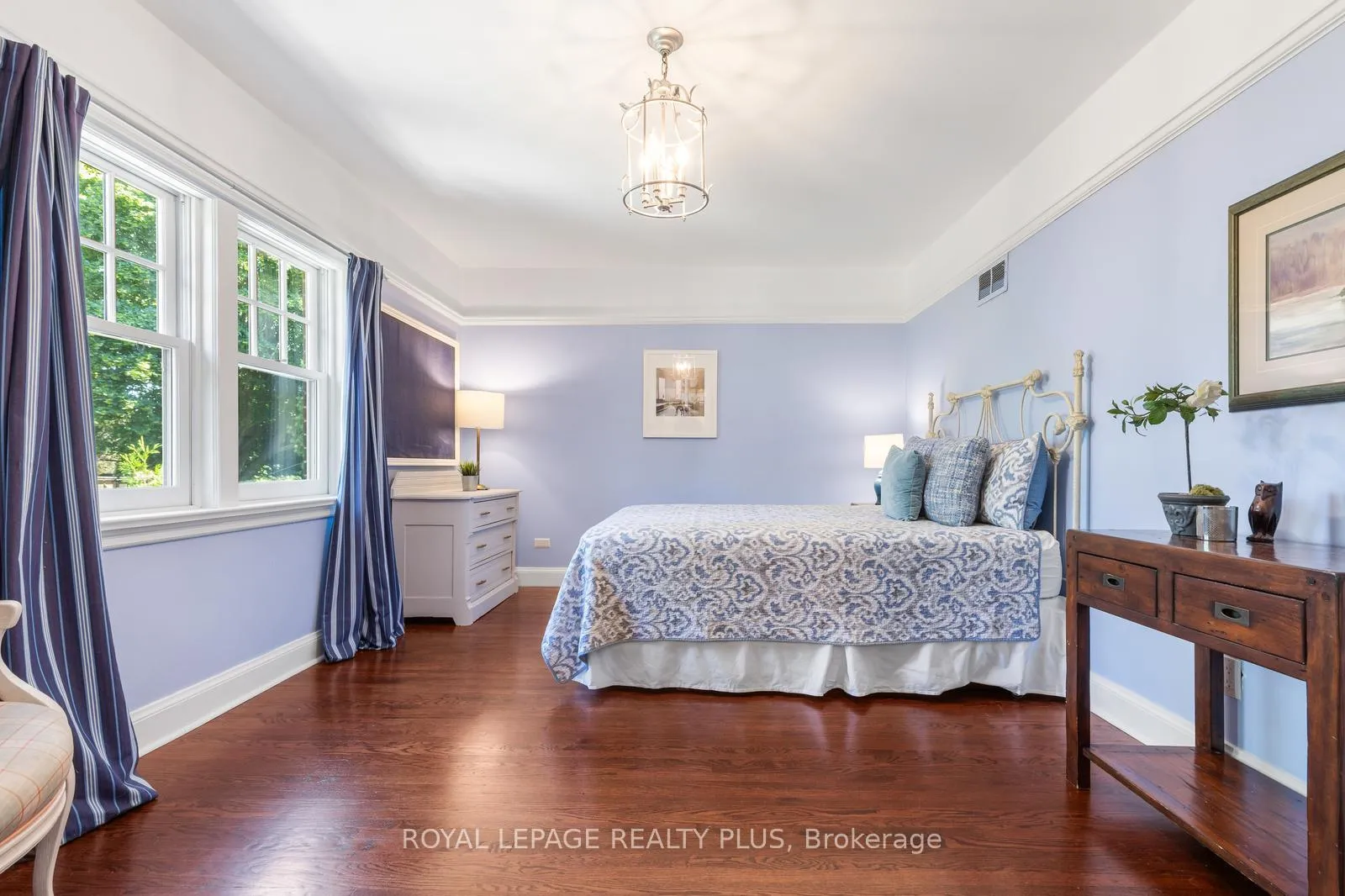 Photo 26 of 42 Edgemore Drive, Etobicoke, Stonegate-Queensway — HOMEH