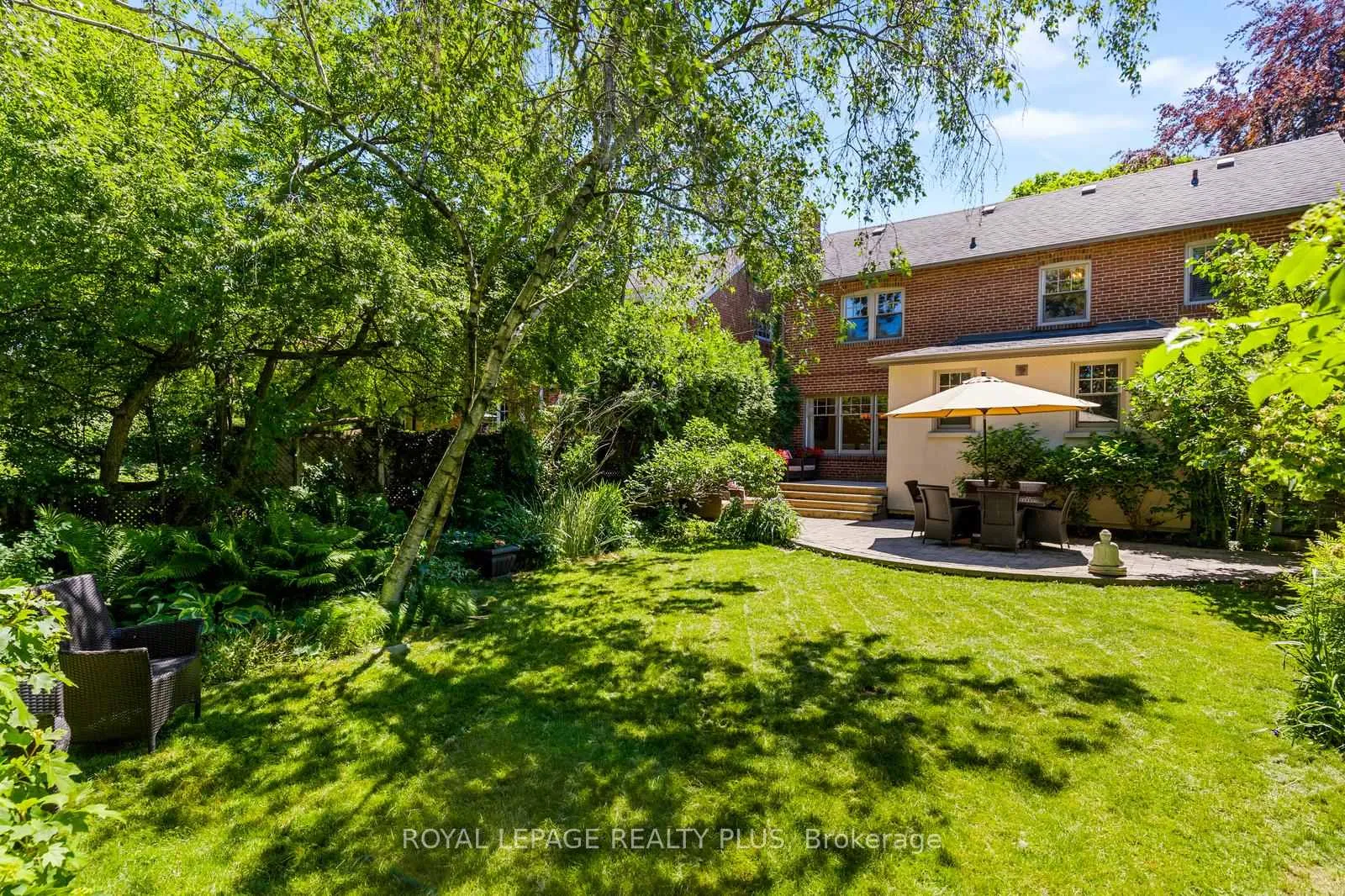 Photo 38 of 42 Edgemore Drive, Etobicoke, Stonegate-Queensway — HOMEH