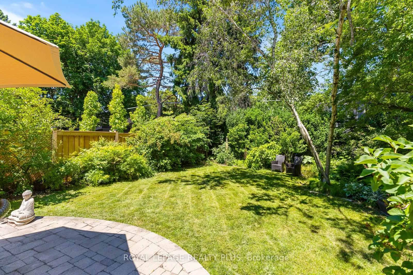 Photo 40 of 42 Edgemore Drive, Etobicoke, Stonegate-Queensway — HOMEH