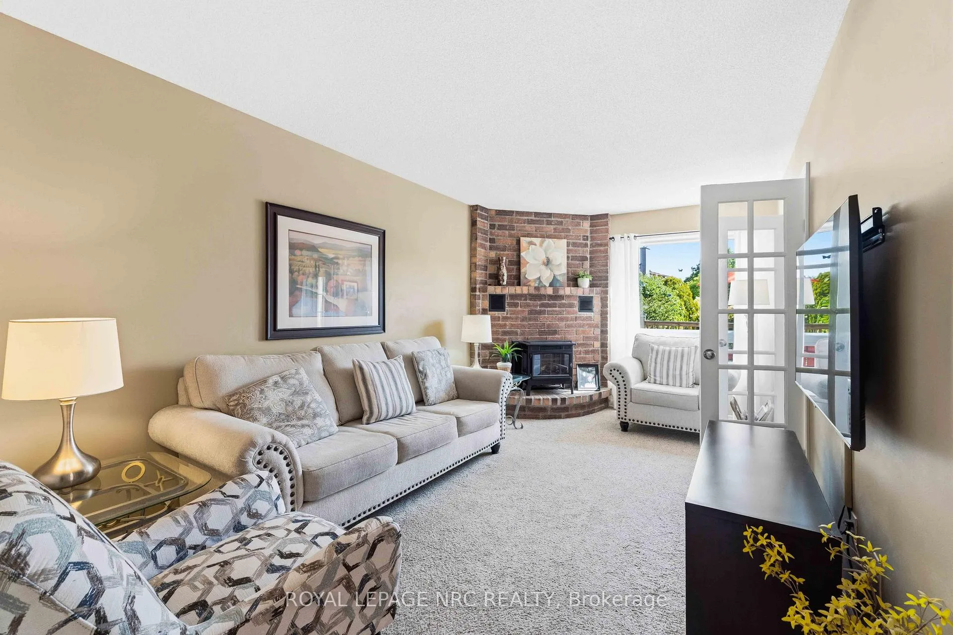 Photo 11 of 7 Naples Court, Thorold, Confederation Heights — HOMEH